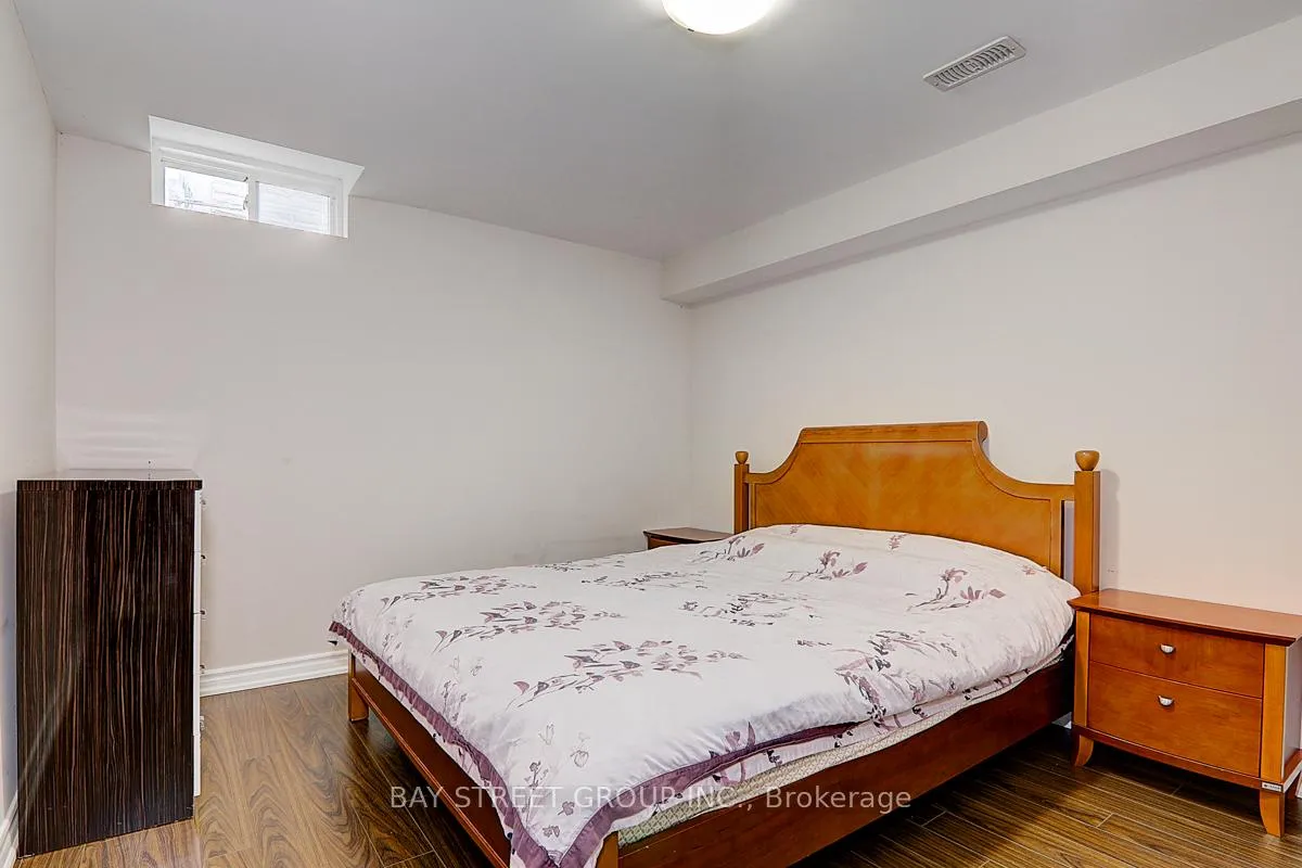 Photo 27 of 201 Bilbrough Street, Aurora, Bayview Northeast — HOMEH