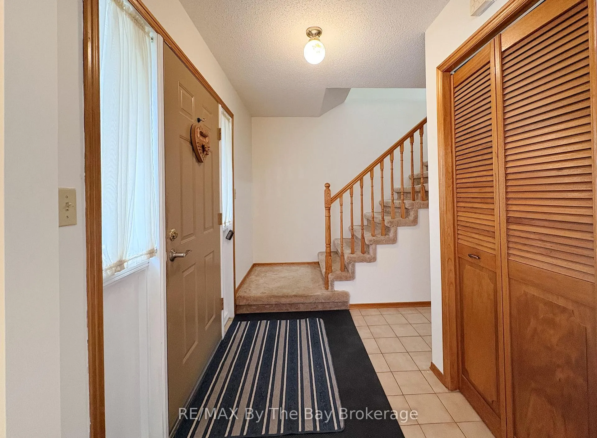 Photo 4 of 213 Sunnidale Street, Clearview, Stayner — HOMEH