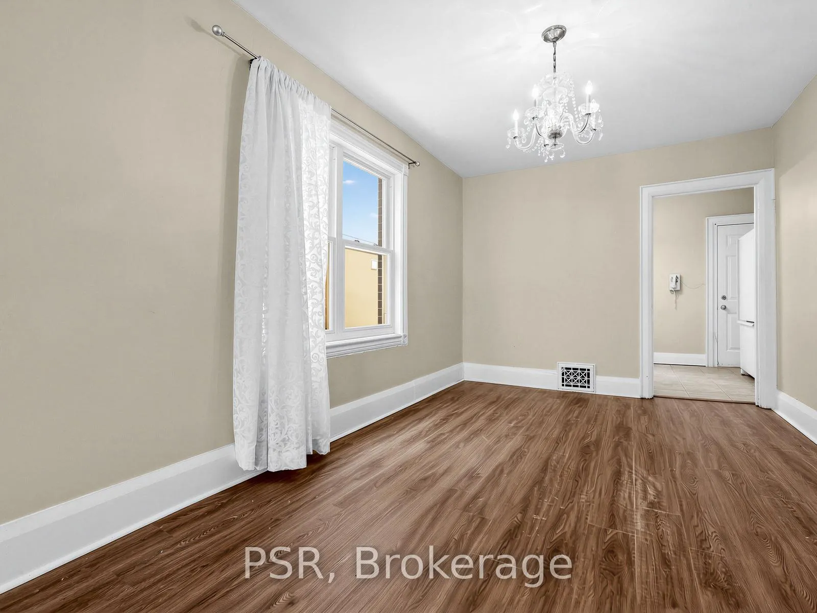 Photo 7 of 459 Manor Road E, Toronto, Mount Pleasant East — HOMEH