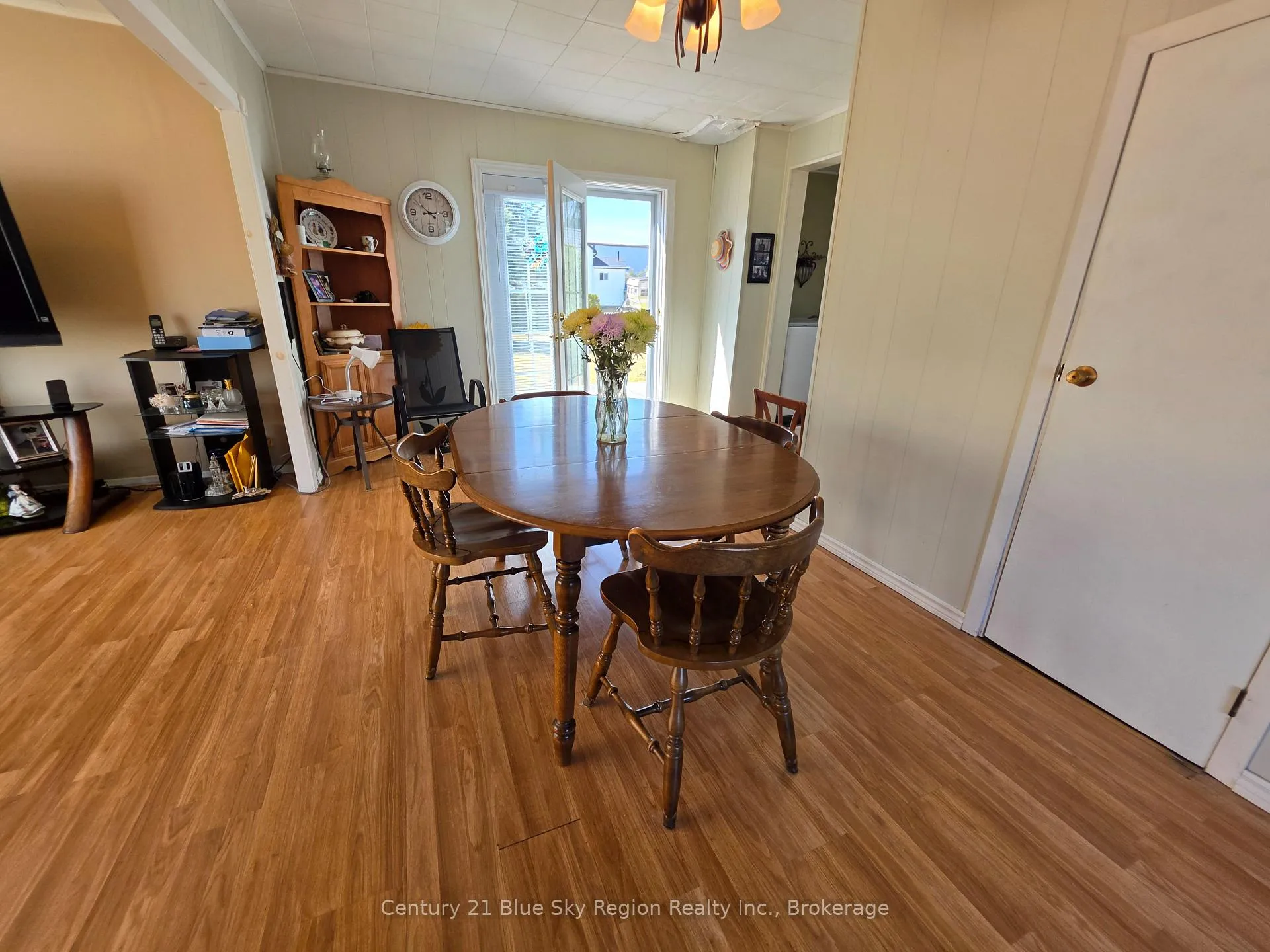 Photo 7 of 19 Gingras Avenue, West Nipissing, Verner — HOMEH