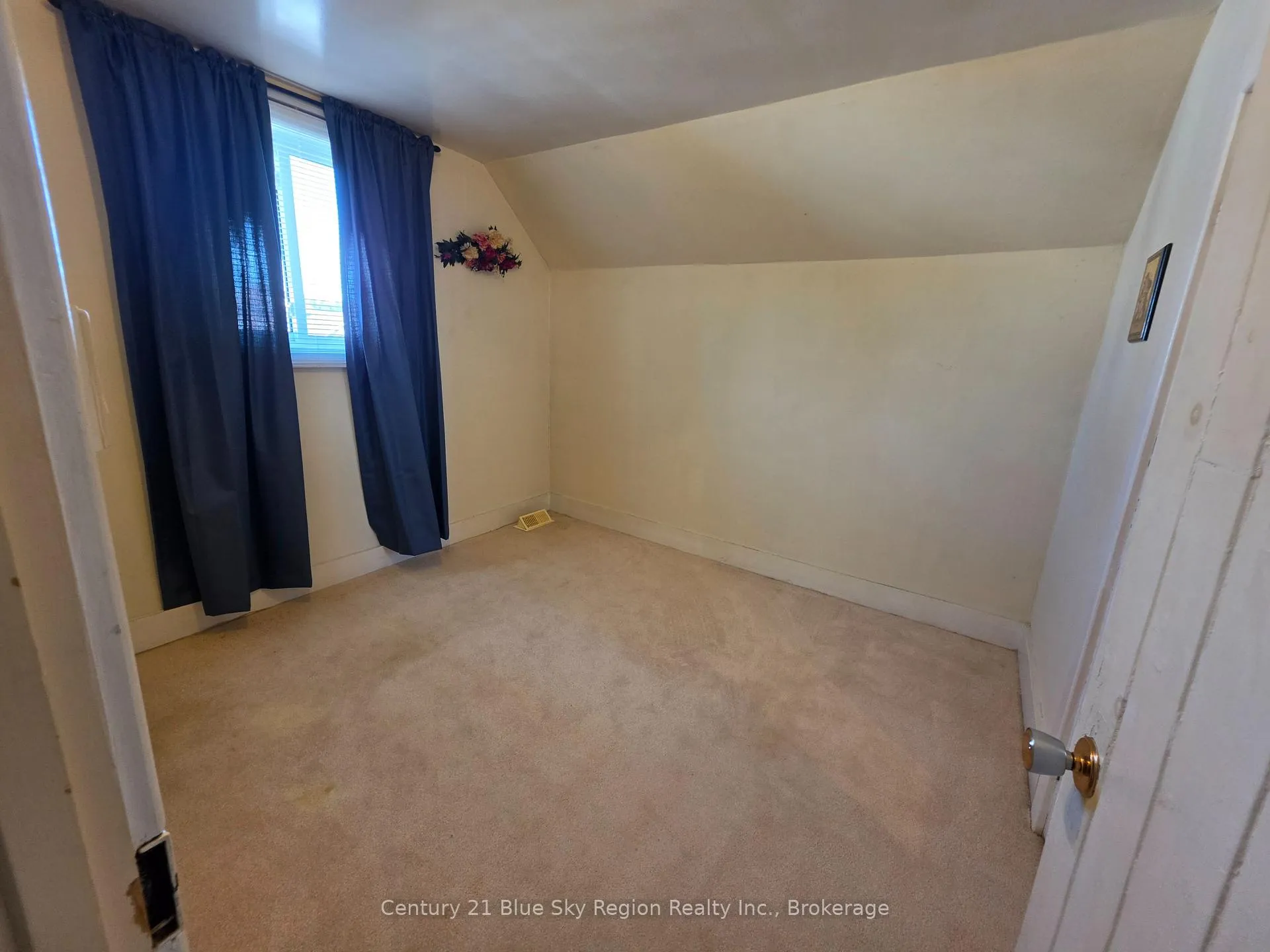 Photo 16 of 19 Gingras Avenue, West Nipissing, Verner — HOMEH
