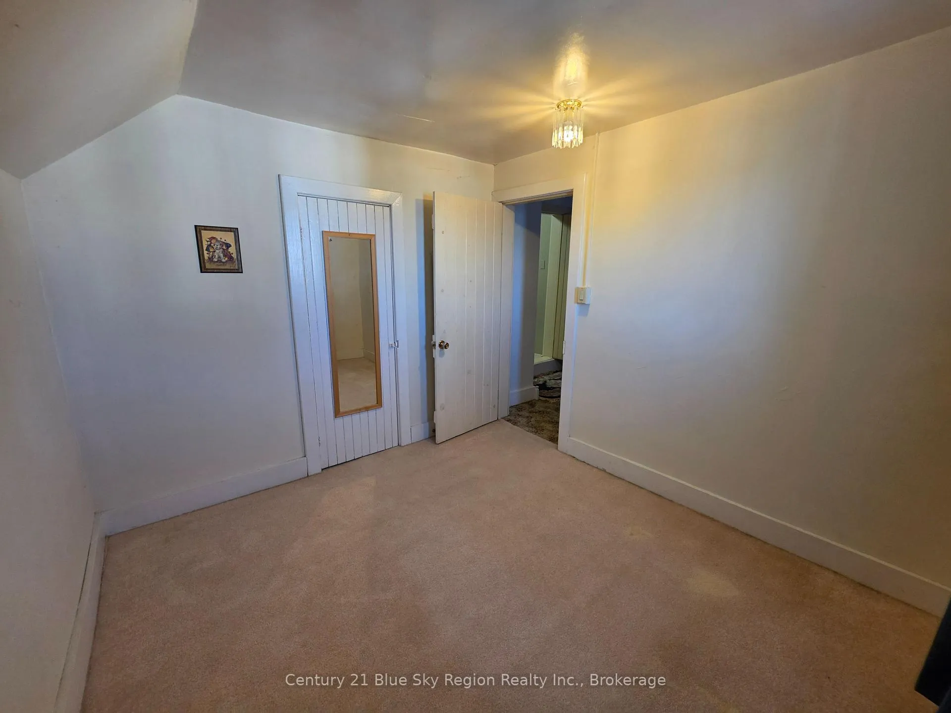 Photo 17 of 19 Gingras Avenue, West Nipissing, Verner — HOMEH