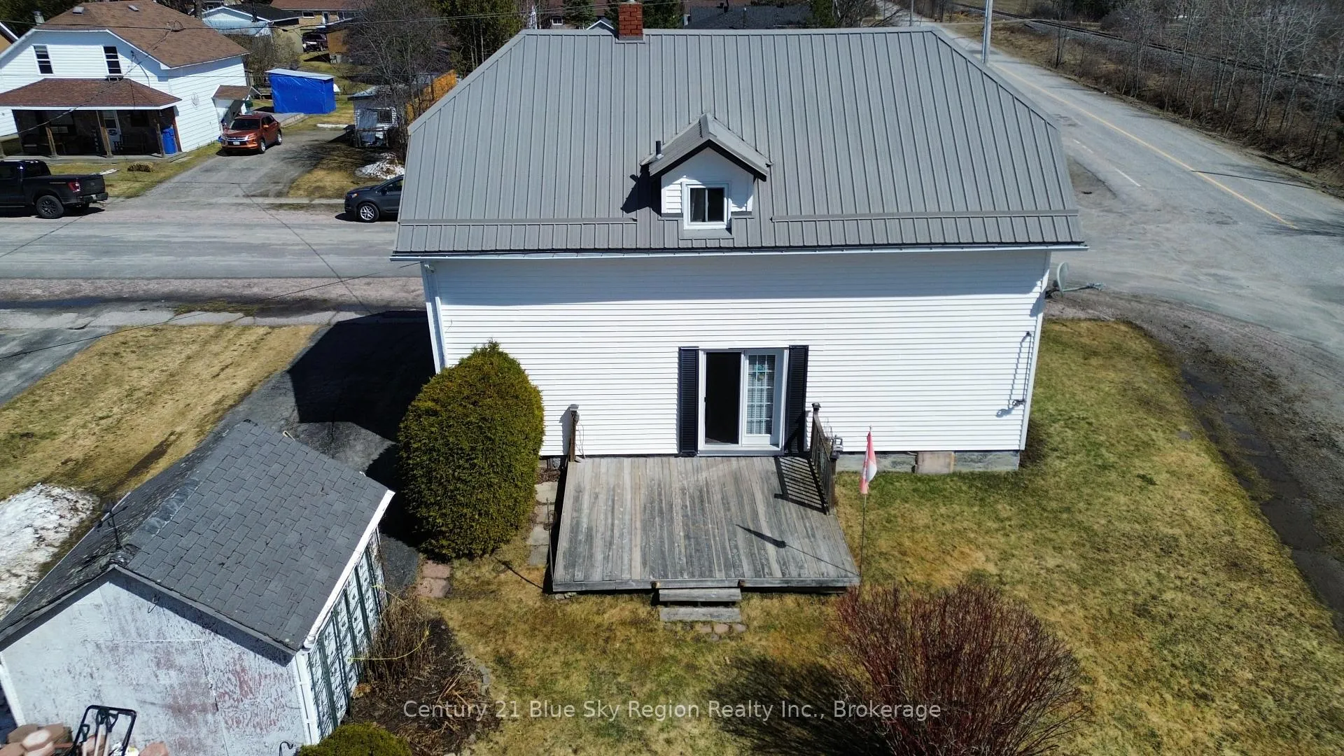 Photo 23 of 19 Gingras Avenue, West Nipissing, Verner — HOMEH