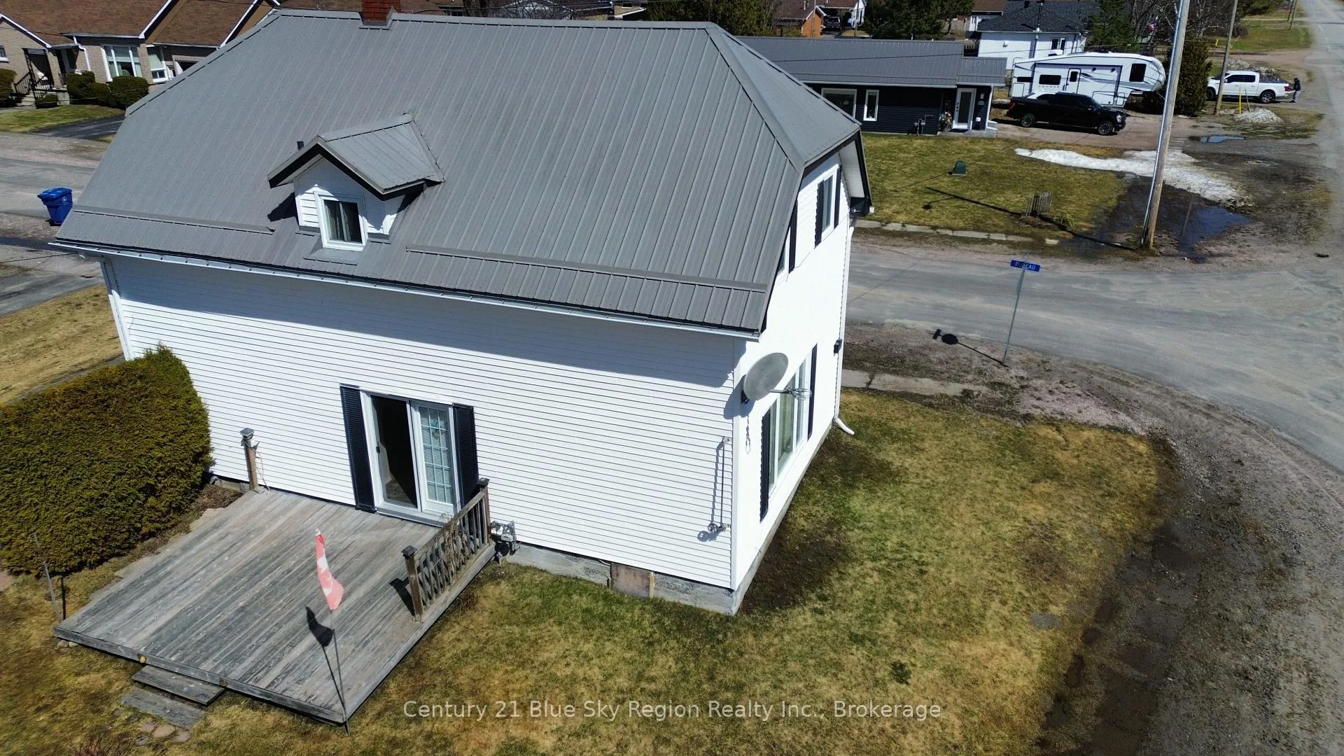 Photo 24 of 19 Gingras Avenue, West Nipissing, Verner — HOMEH