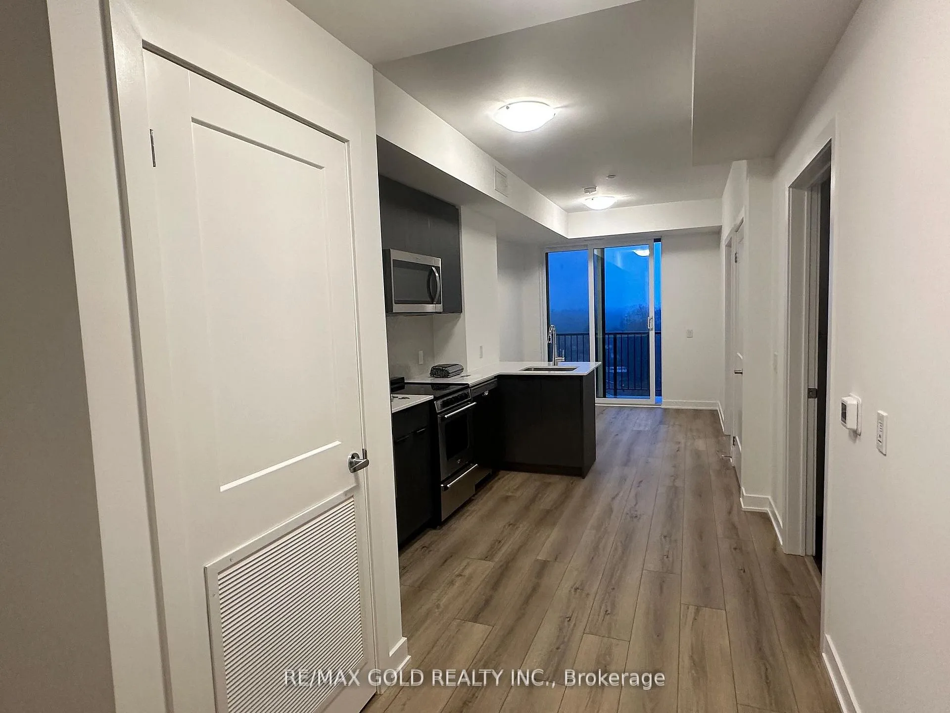 Photo 3 of Unit 605, 312 Erb Street W, Waterloo — HOMEH