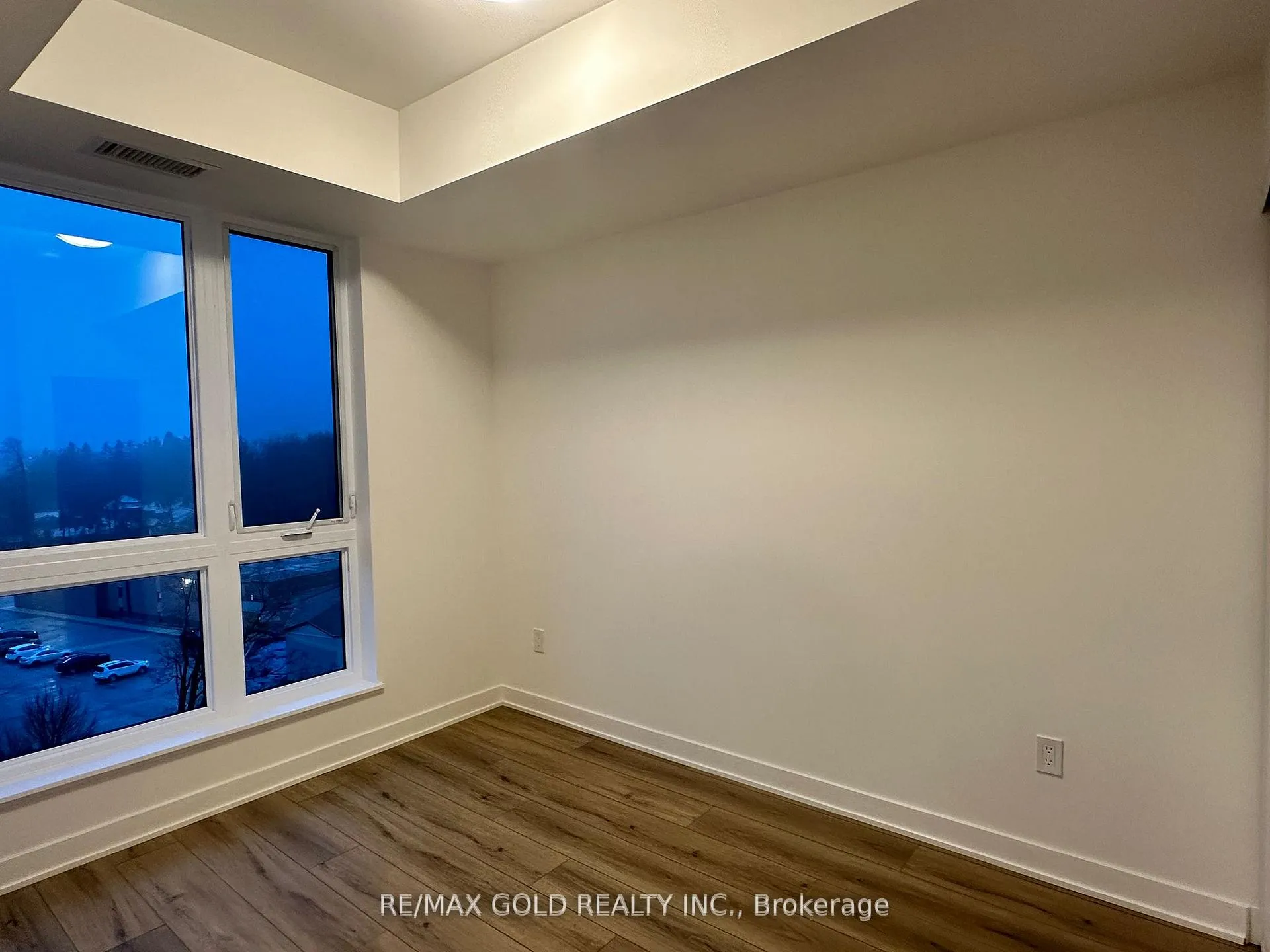 Photo 5 of Unit 605, 312 Erb Street W, Waterloo — HOMEH