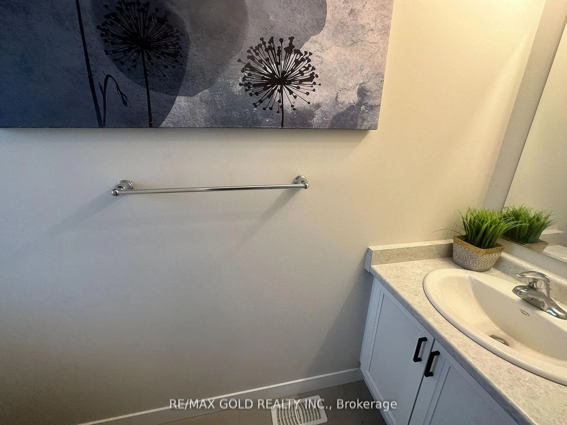 Photo 8 of Unit 605, 312 Erb Street W, Waterloo — HOMEH