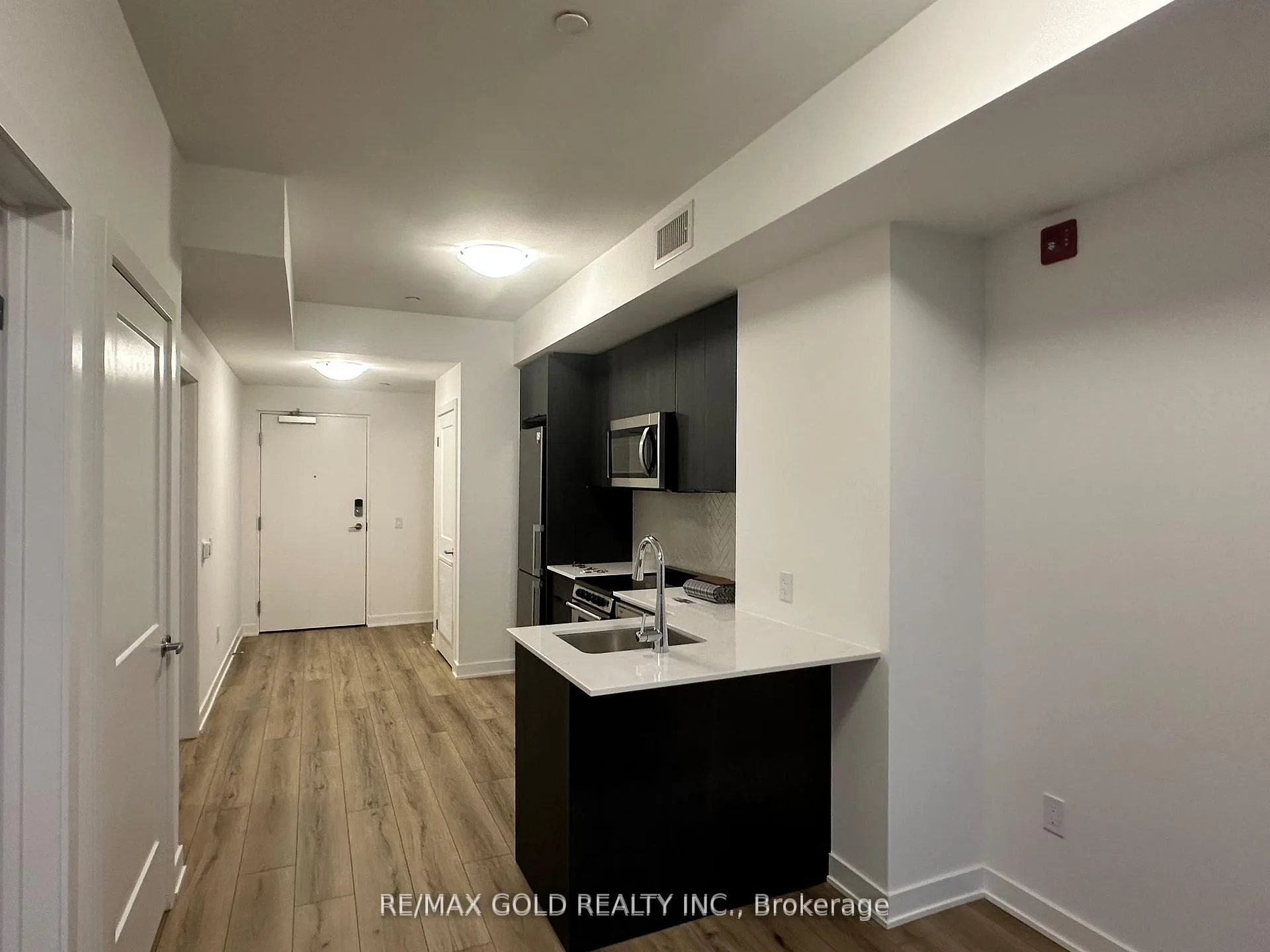 Photo 13 of Unit 605, 312 Erb Street W, Waterloo — HOMEH