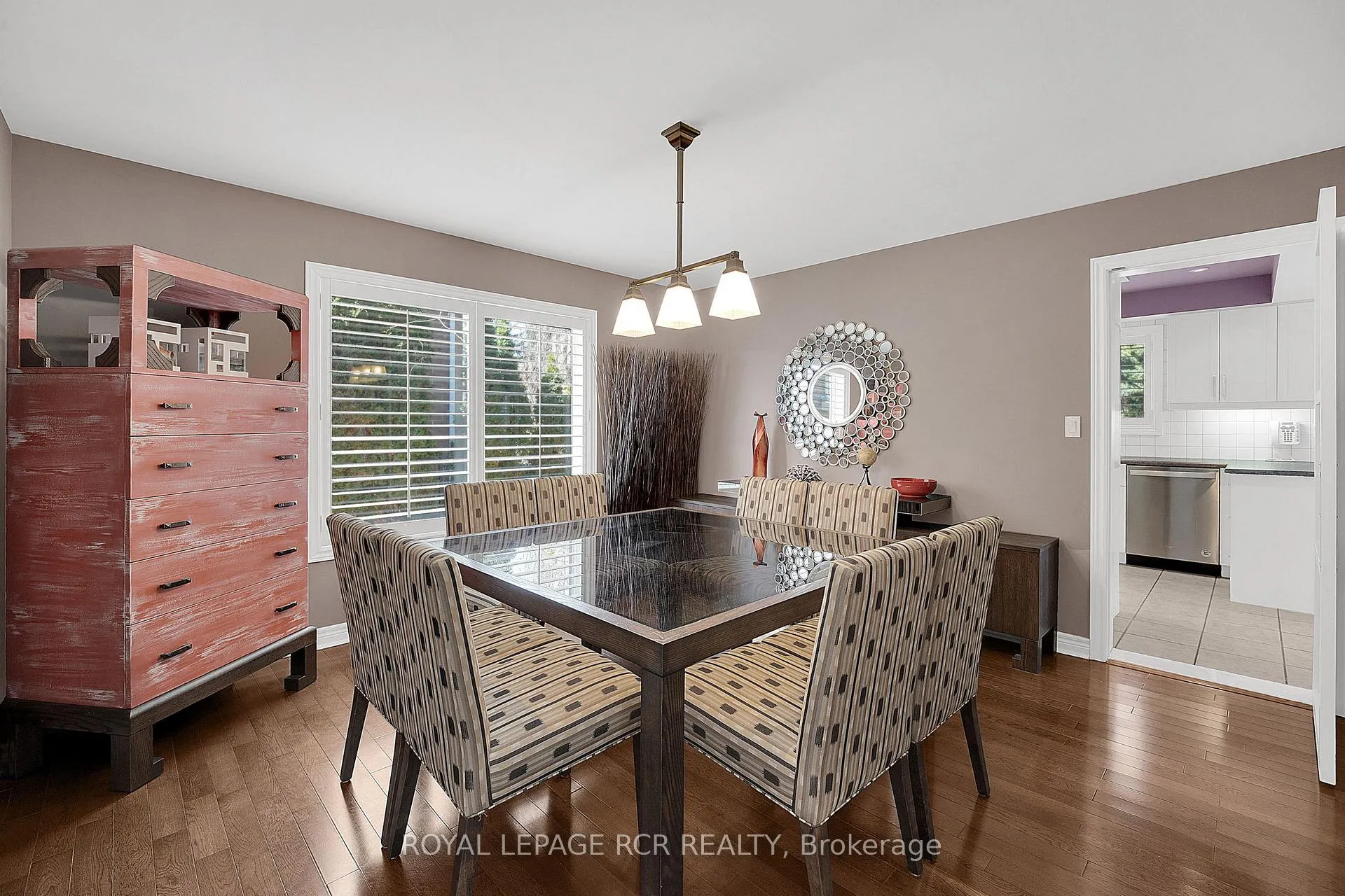 Photo 9 of 4 Vantagebrook Court, Caledon, Bolton North — HOMEH