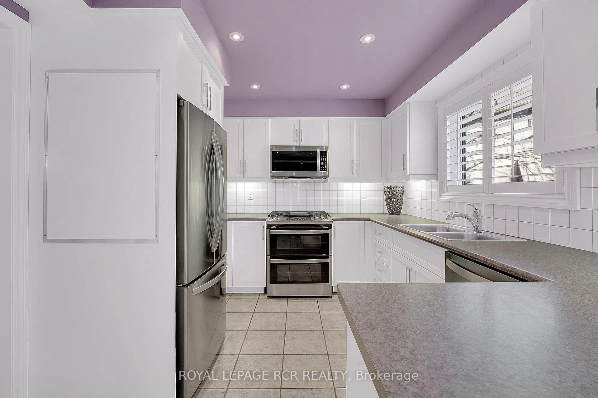 Photo 11 of 4 Vantagebrook Court, Caledon, Bolton North — HOMEH