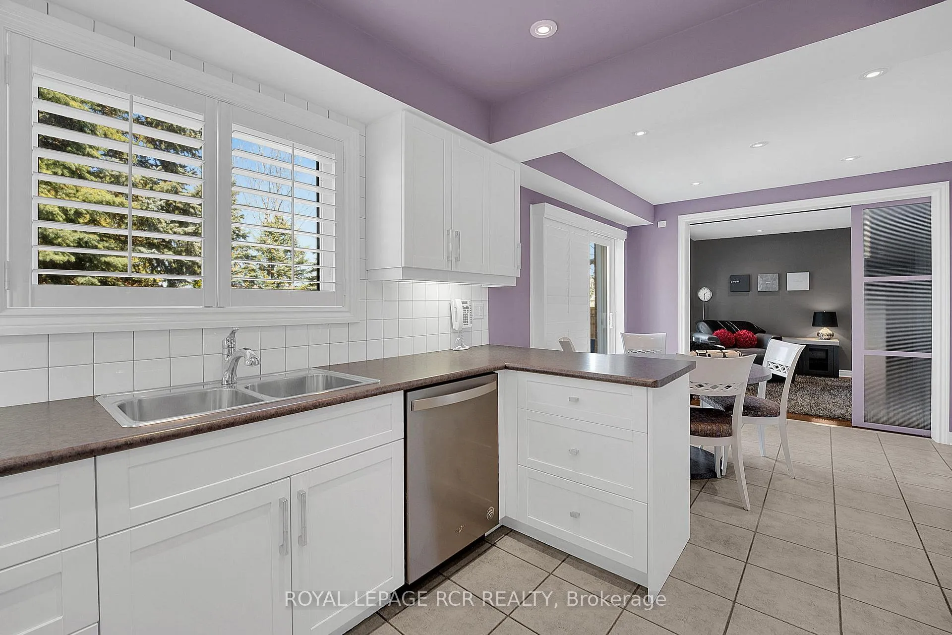 Photo 12 of 4 Vantagebrook Court, Caledon, Bolton North — HOMEH