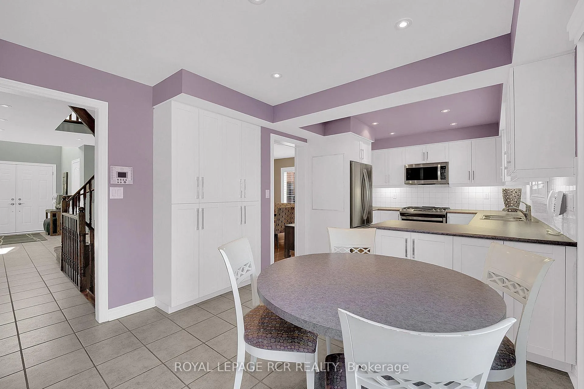 Photo 13 of 4 Vantagebrook Court, Caledon, Bolton North — HOMEH