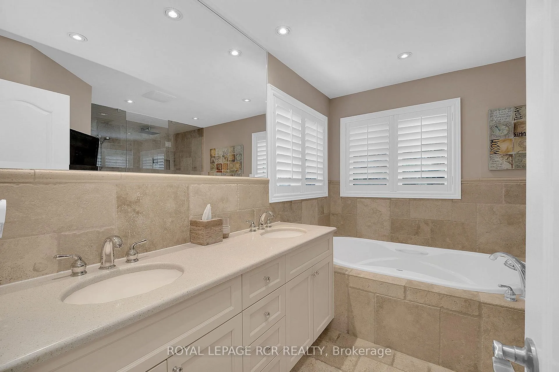 Photo 25 of 4 Vantagebrook Court, Caledon, Bolton North — HOMEH