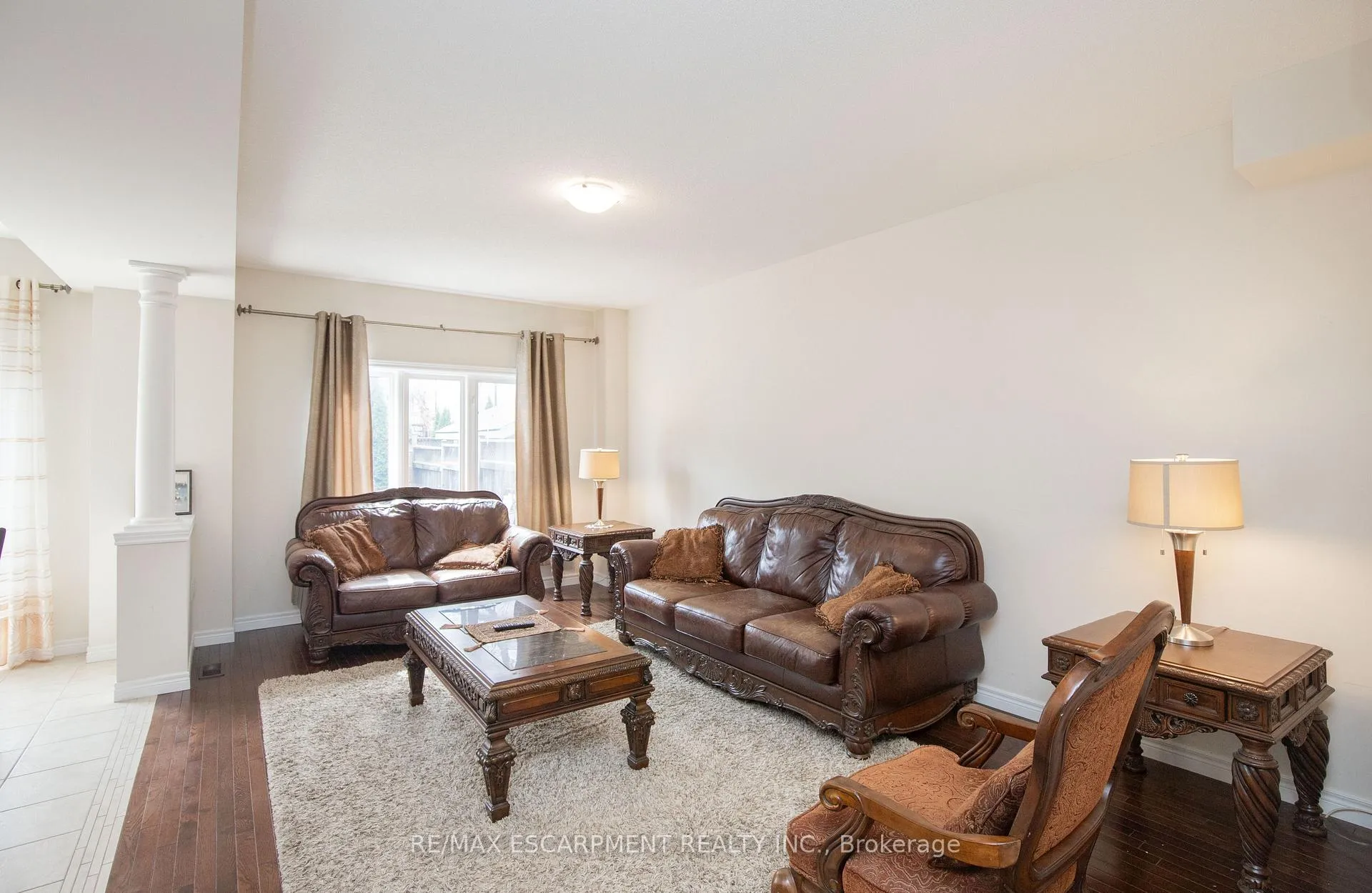 Photo 15 of 331 Stonehenge Drive, Hamilton, Meadowlands — HOMEH