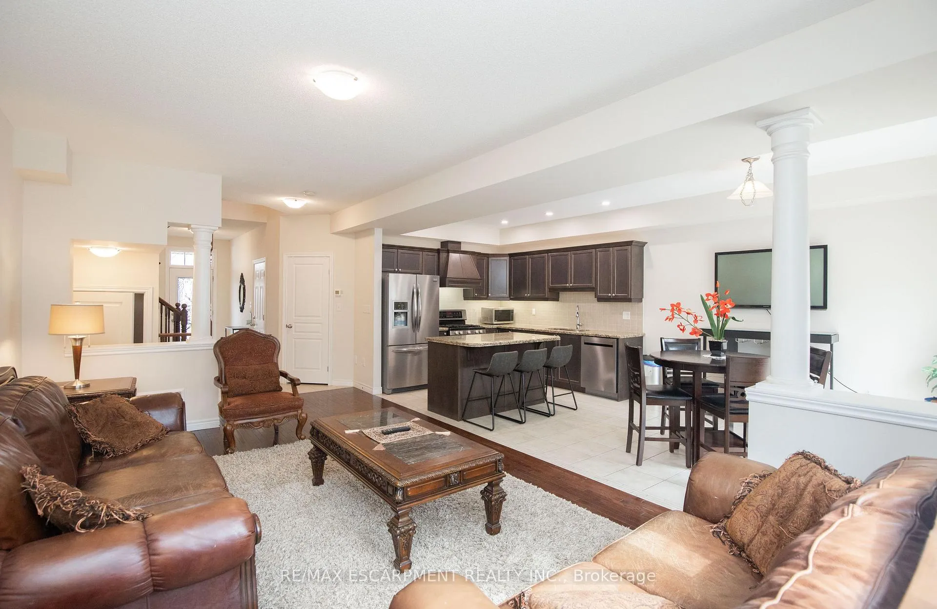 Photo 20 of 331 Stonehenge Drive, Hamilton, Meadowlands — HOMEH