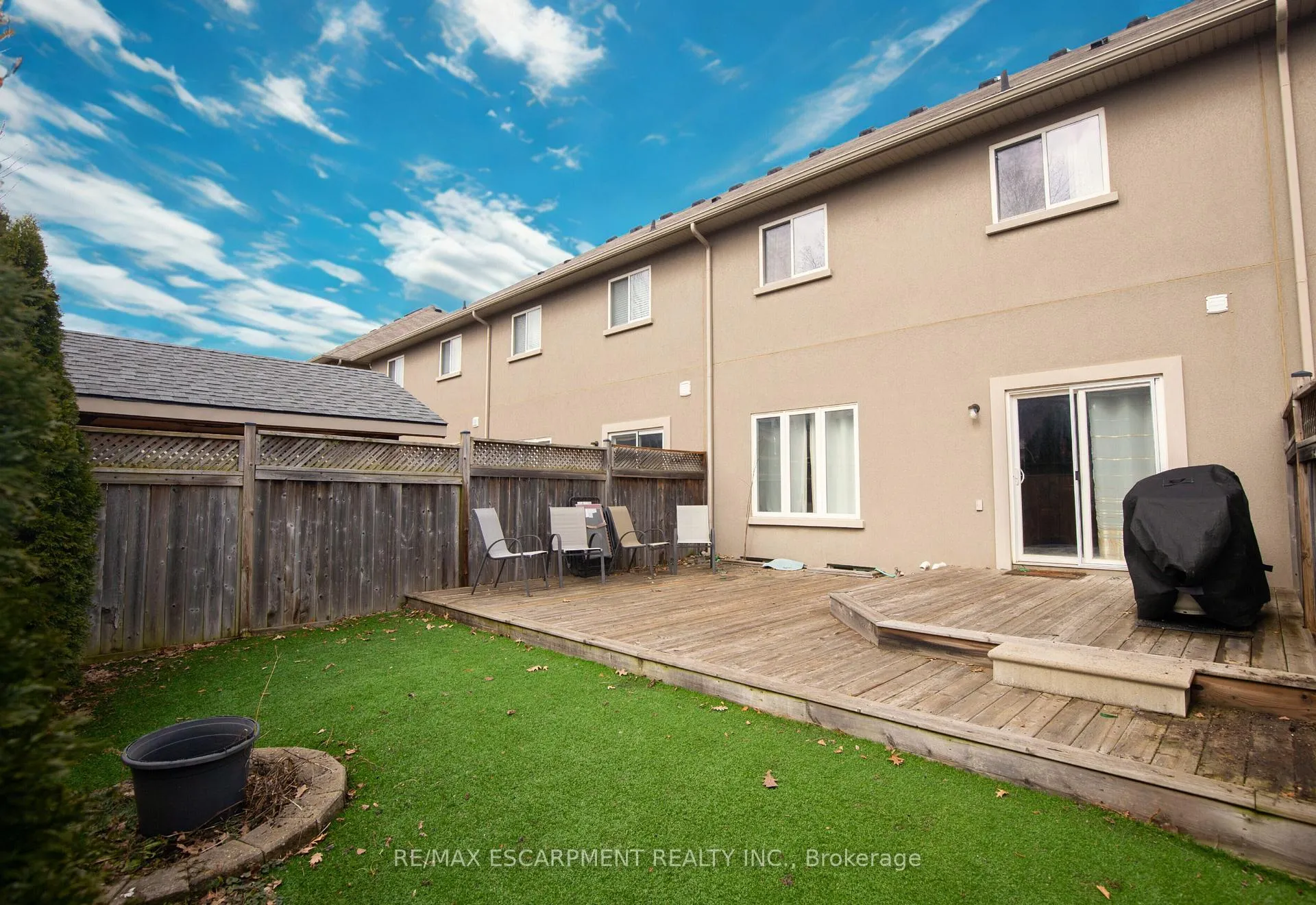 Photo 43 of 331 Stonehenge Drive, Hamilton, Meadowlands — HOMEH