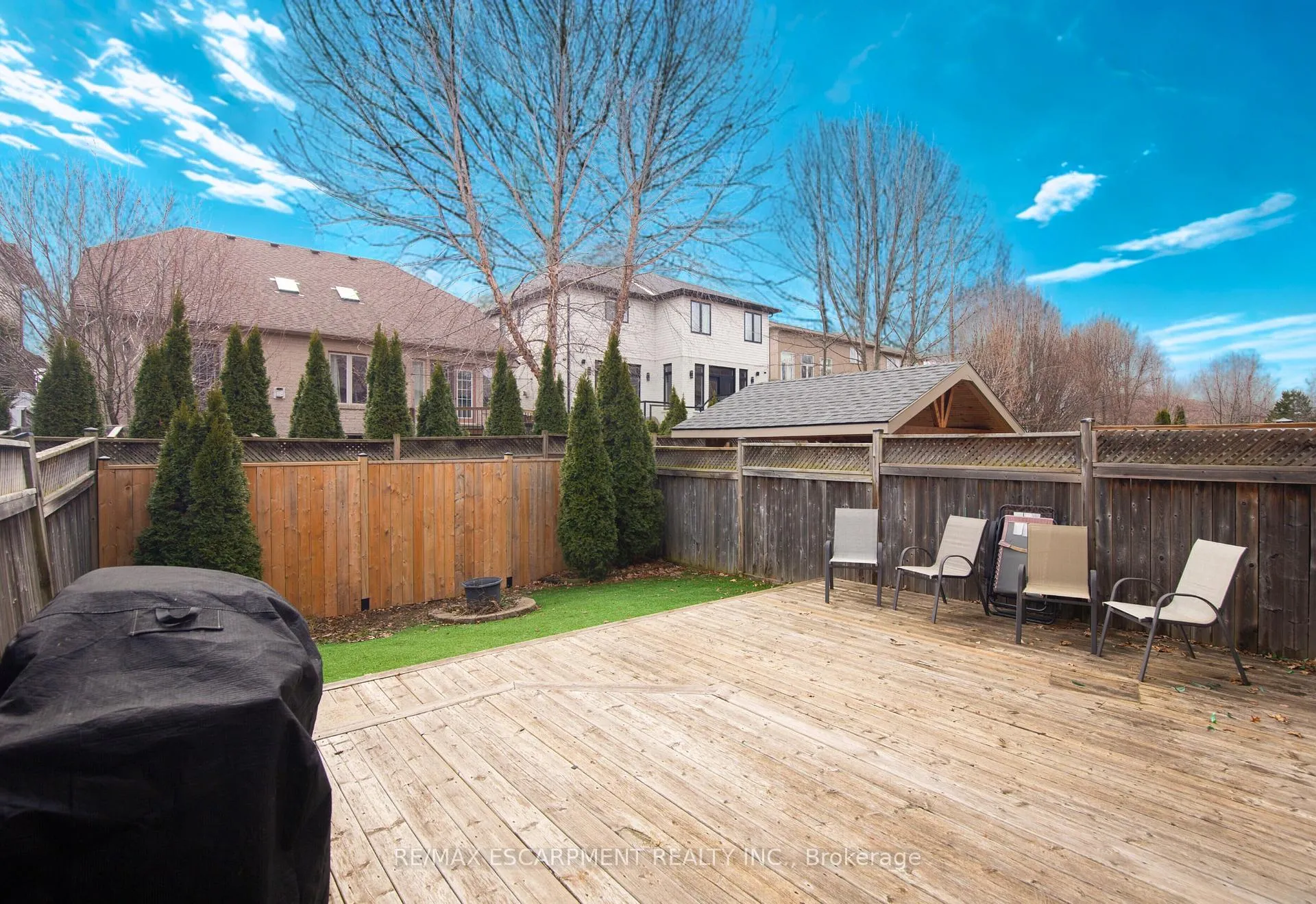 Photo 44 of 331 Stonehenge Drive, Hamilton, Meadowlands — HOMEH
