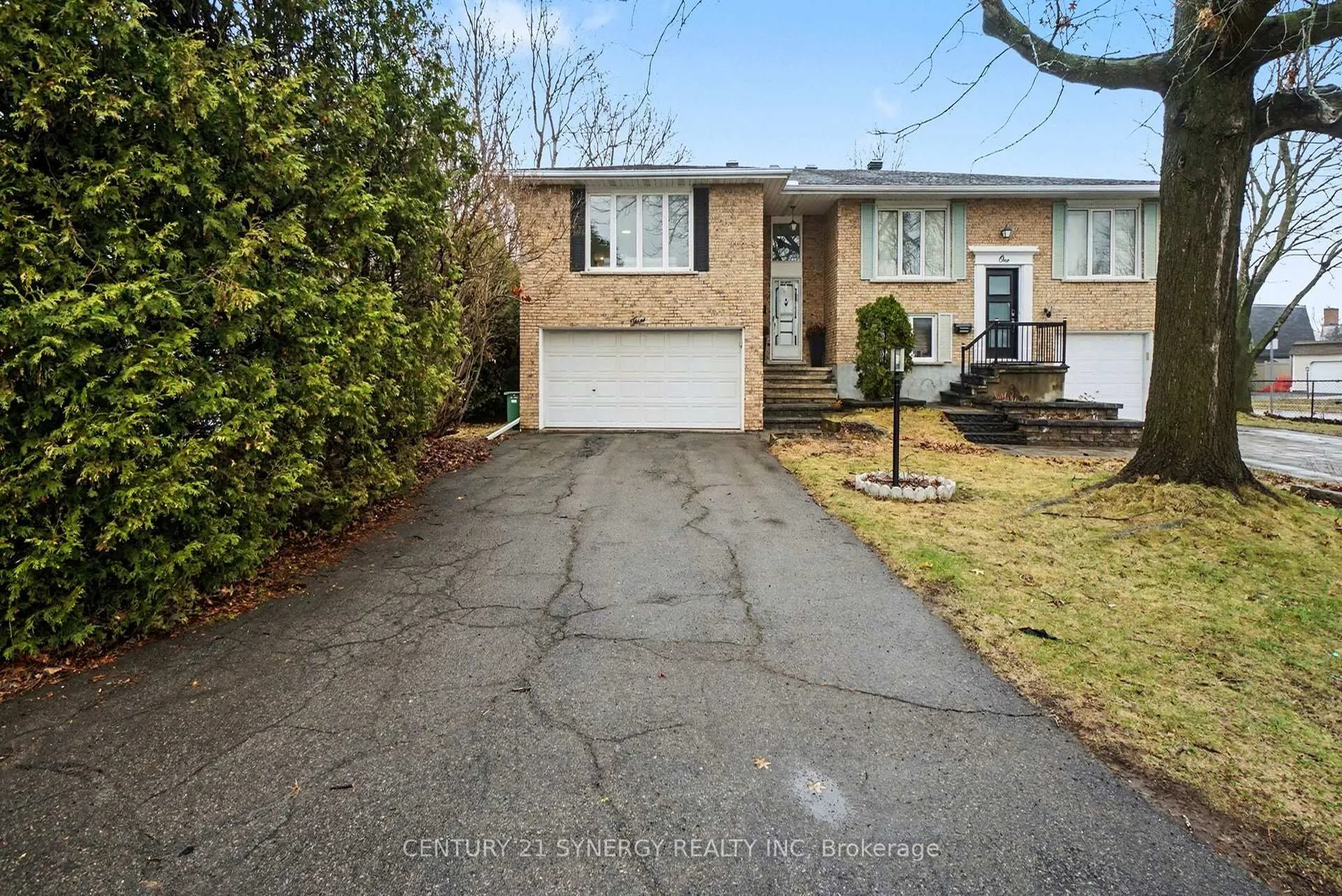 Photo 1 of 3 Ashwick Court, Ottawa, Craig Henry/Woodvale — HOMEH