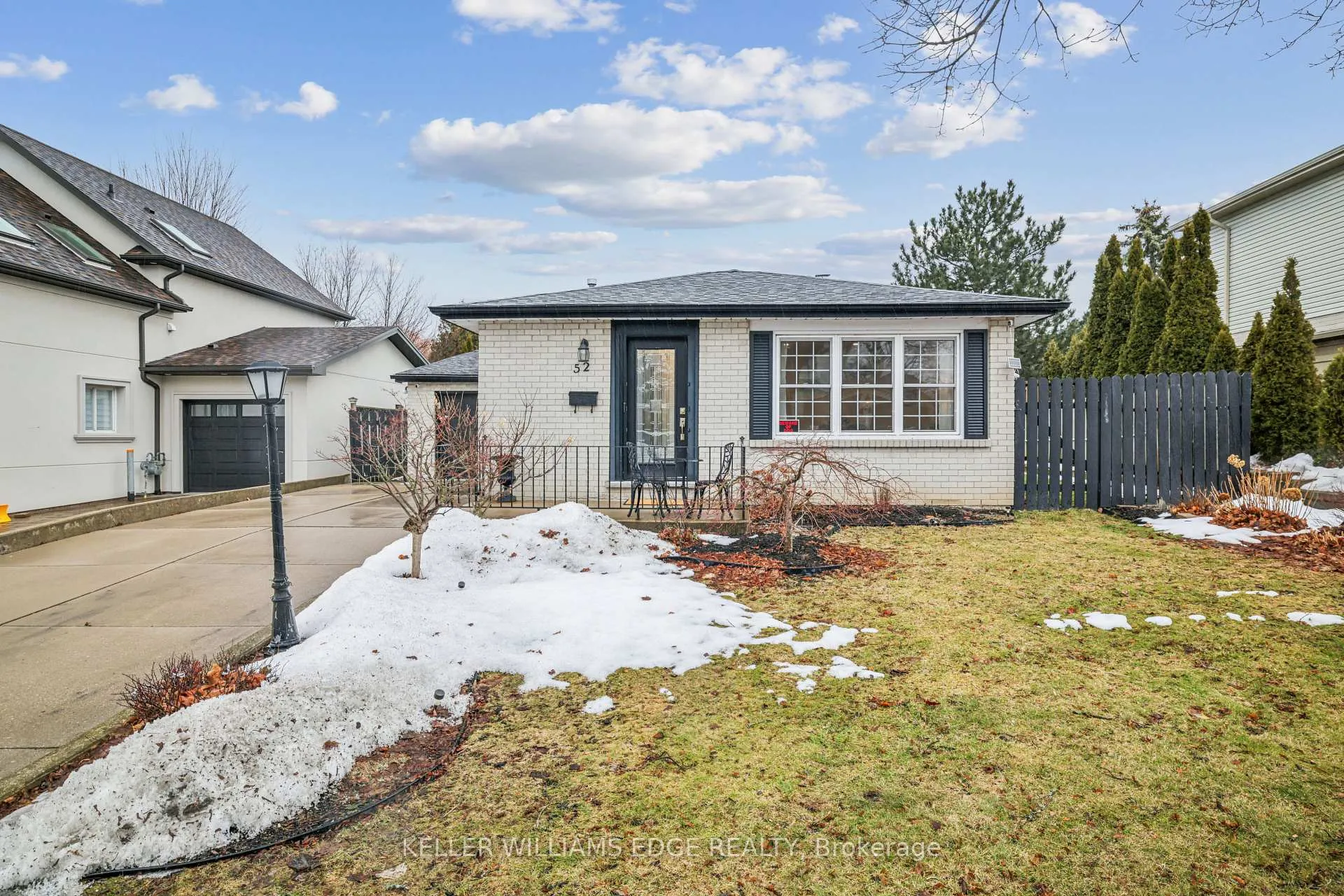 Photo 2 of 52 Belleau Street, Hamilton, Stoney Creek Mountain — HOMEH