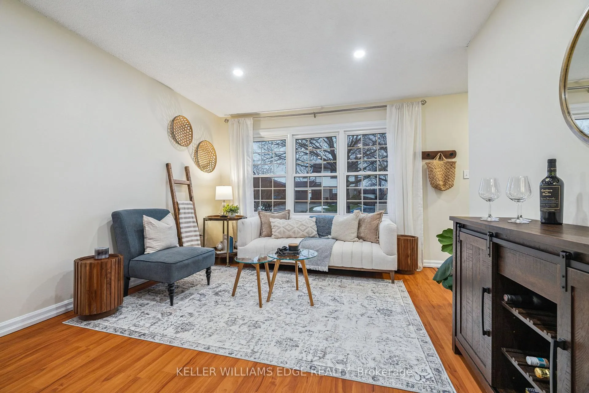 Photo 8 of 52 Belleau Street, Hamilton, Stoney Creek Mountain — HOMEH