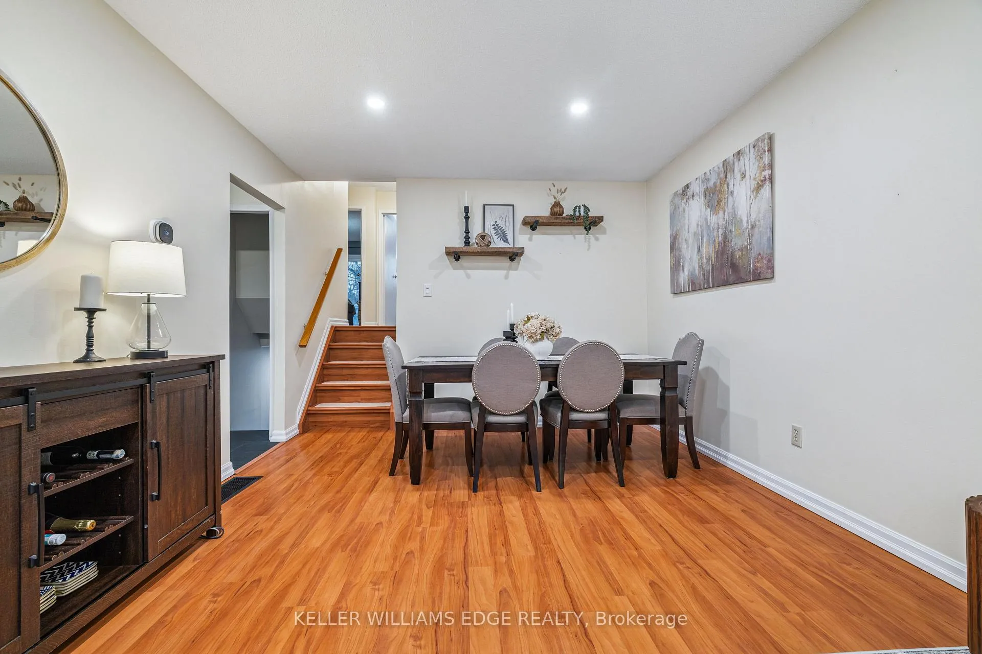 Photo 10 of 52 Belleau Street, Hamilton, Stoney Creek Mountain — HOMEH