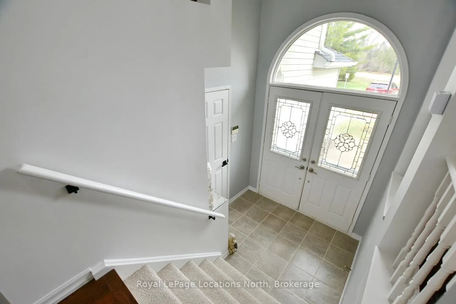 Photo 3 of 61 Barker Boulevard, Collingwood — HOMEH
