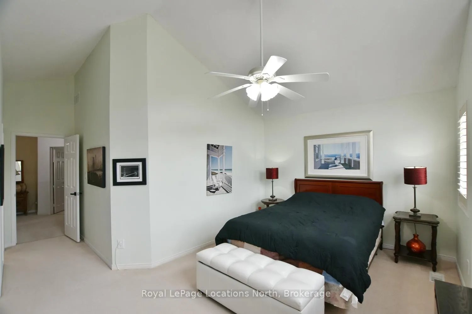 Photo 33 of 61 Barker Boulevard, Collingwood — HOMEH