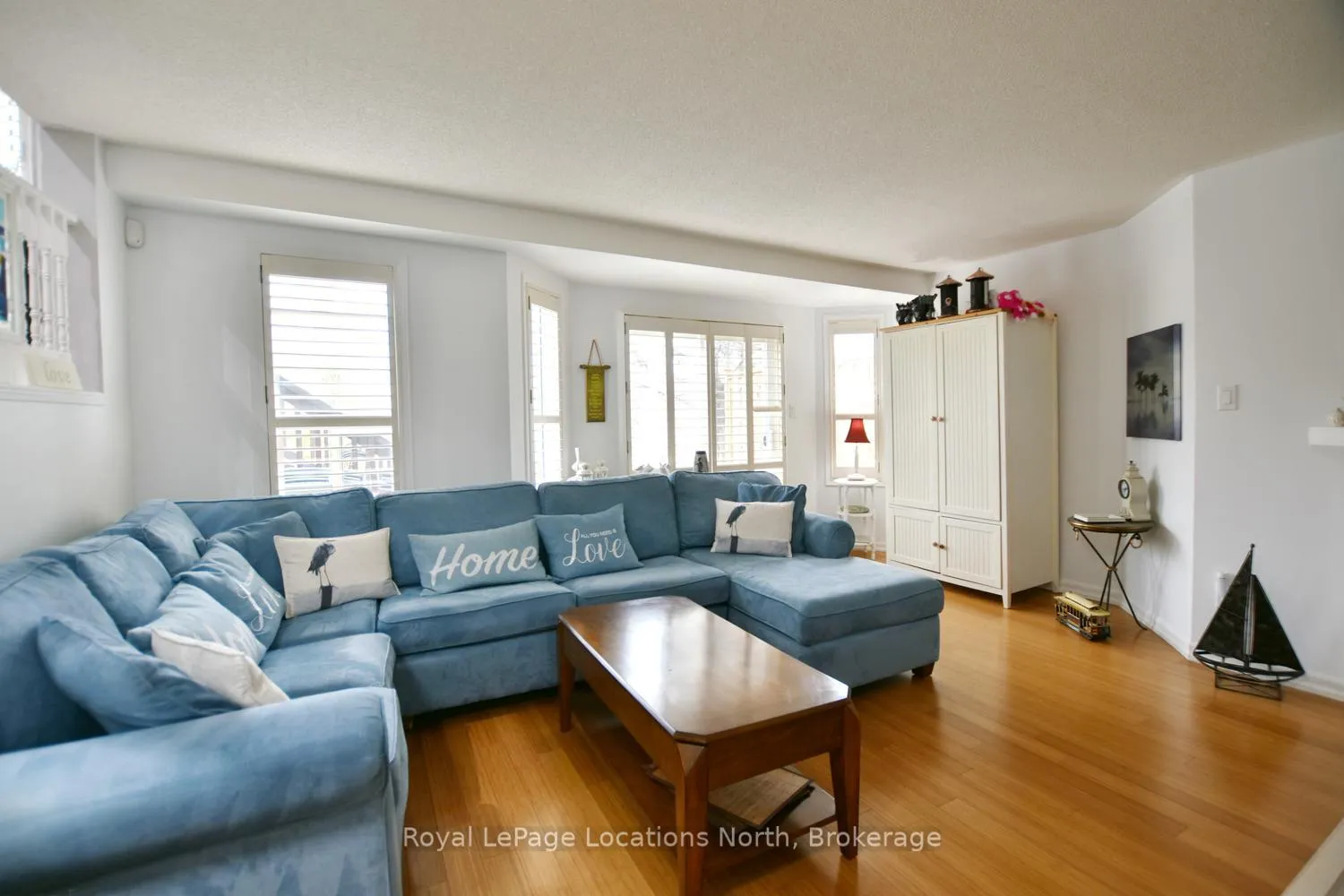 Photo 37 of 61 Barker Boulevard, Collingwood — HOMEH