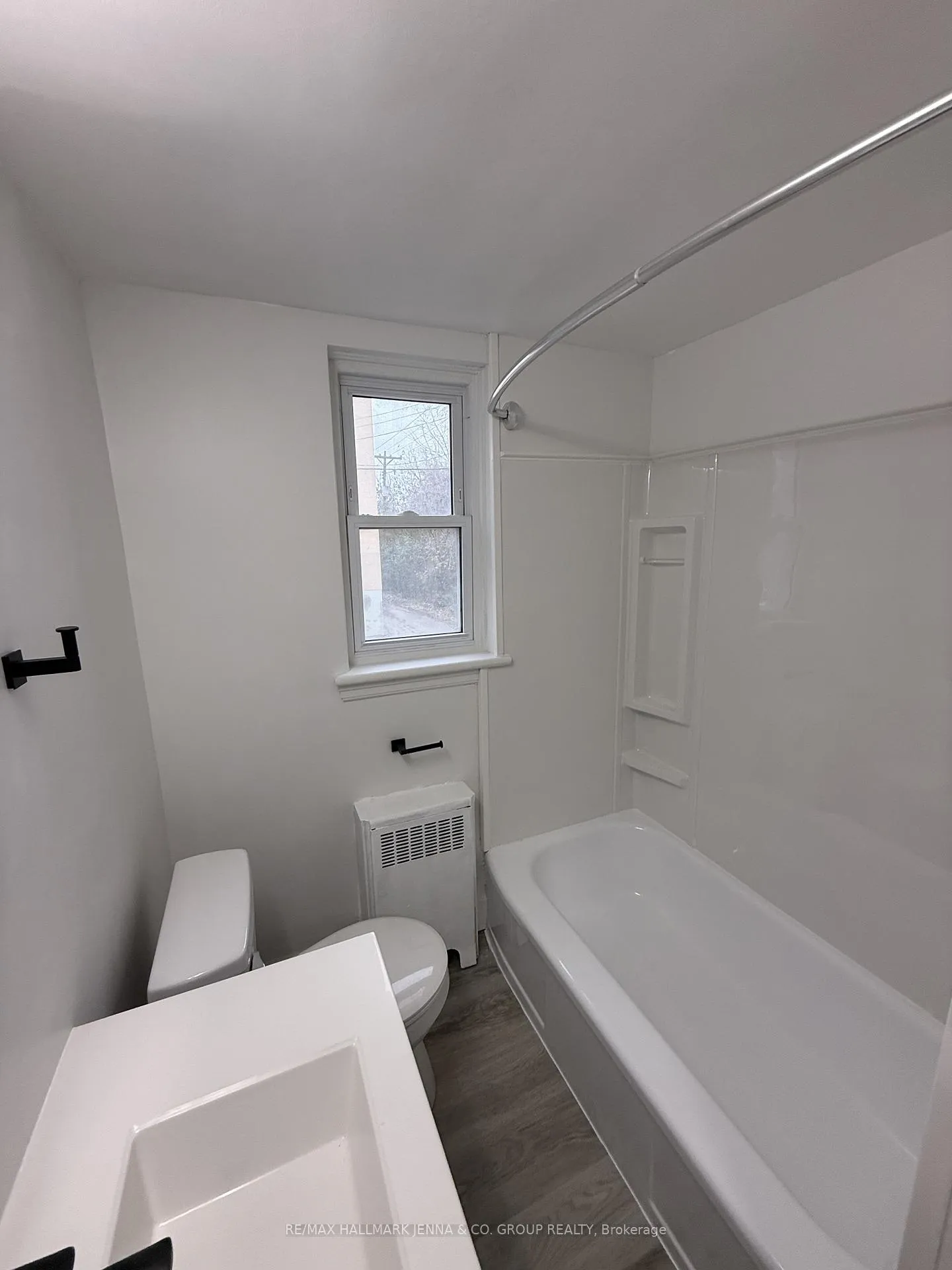 Photo 15 of Unit 3, 280 Blake Boulevard, Ottawa, Vanier — HOMEH