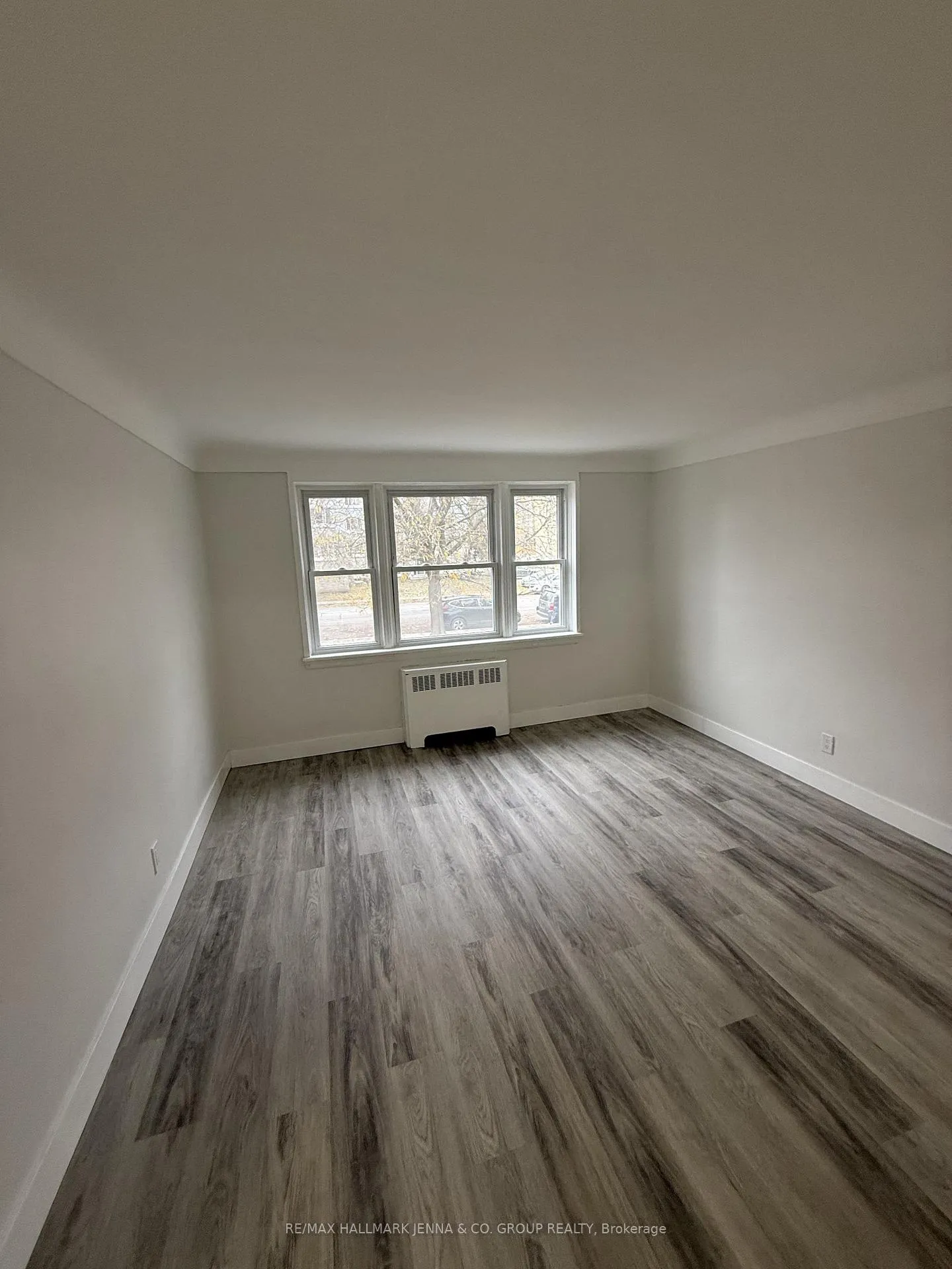 Photo 26 of Unit 3, 280 Blake Boulevard, Ottawa, Vanier — HOMEH