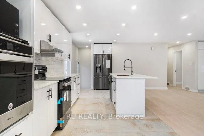 Photo 12 of 39 Sunnycrest Drive, Ottawa, City View/Skyline/Fisher Heights/Parkwood Hills — HOMEH