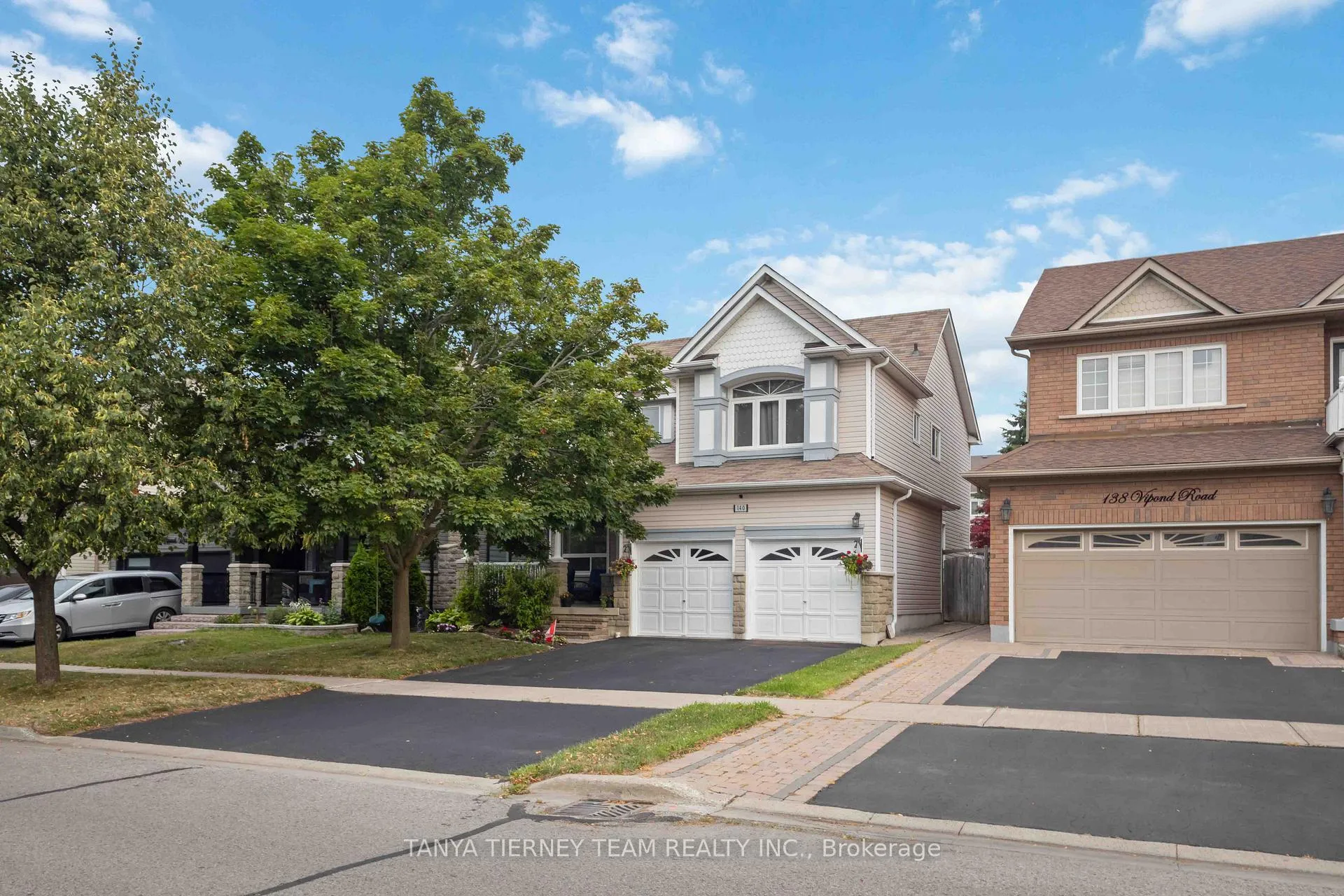 Photo 2 of 140 Vipond Road, Whitby, Brooklin — HOMEH