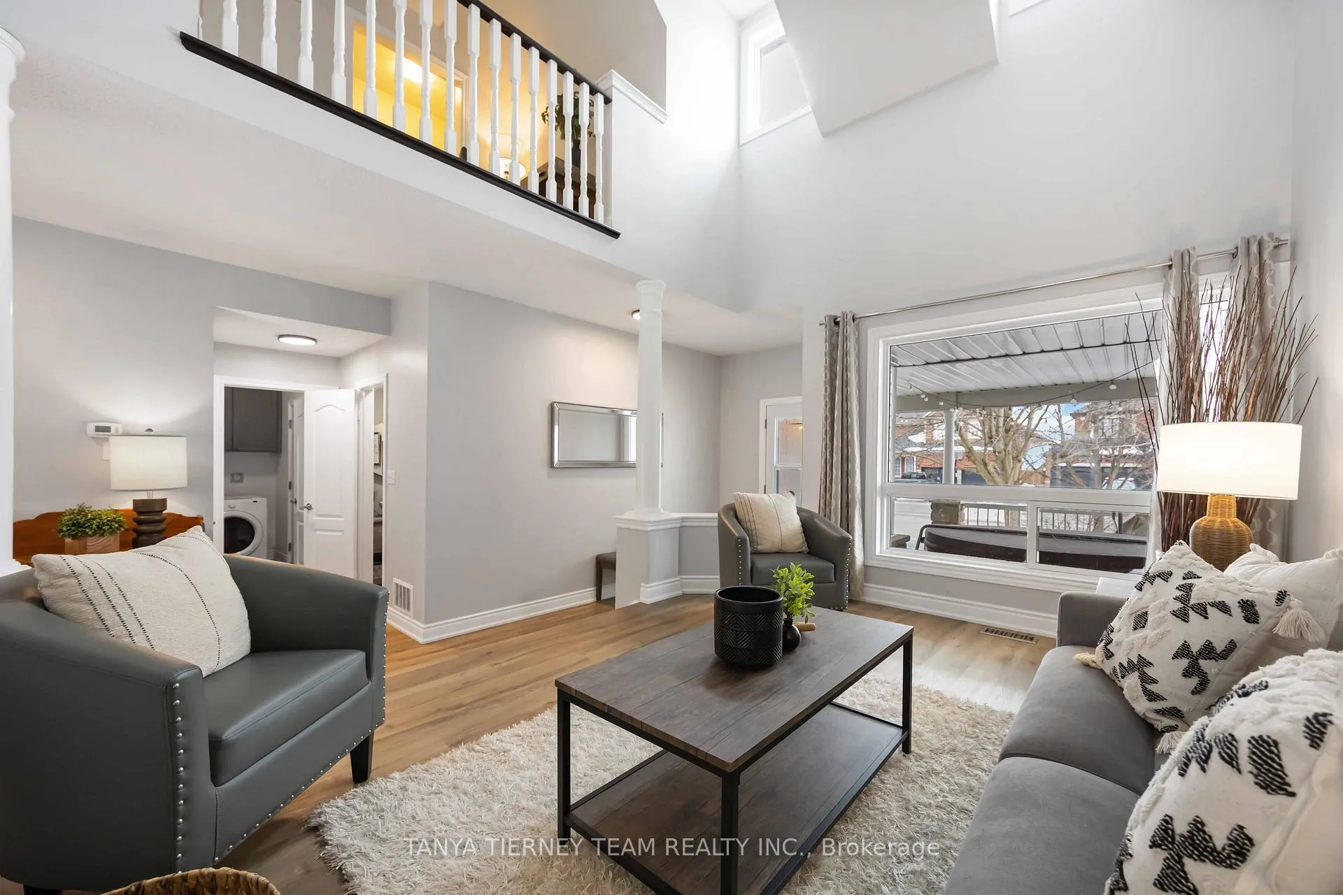 Photo 7 of 140 Vipond Road, Whitby, Brooklin — HOMEH