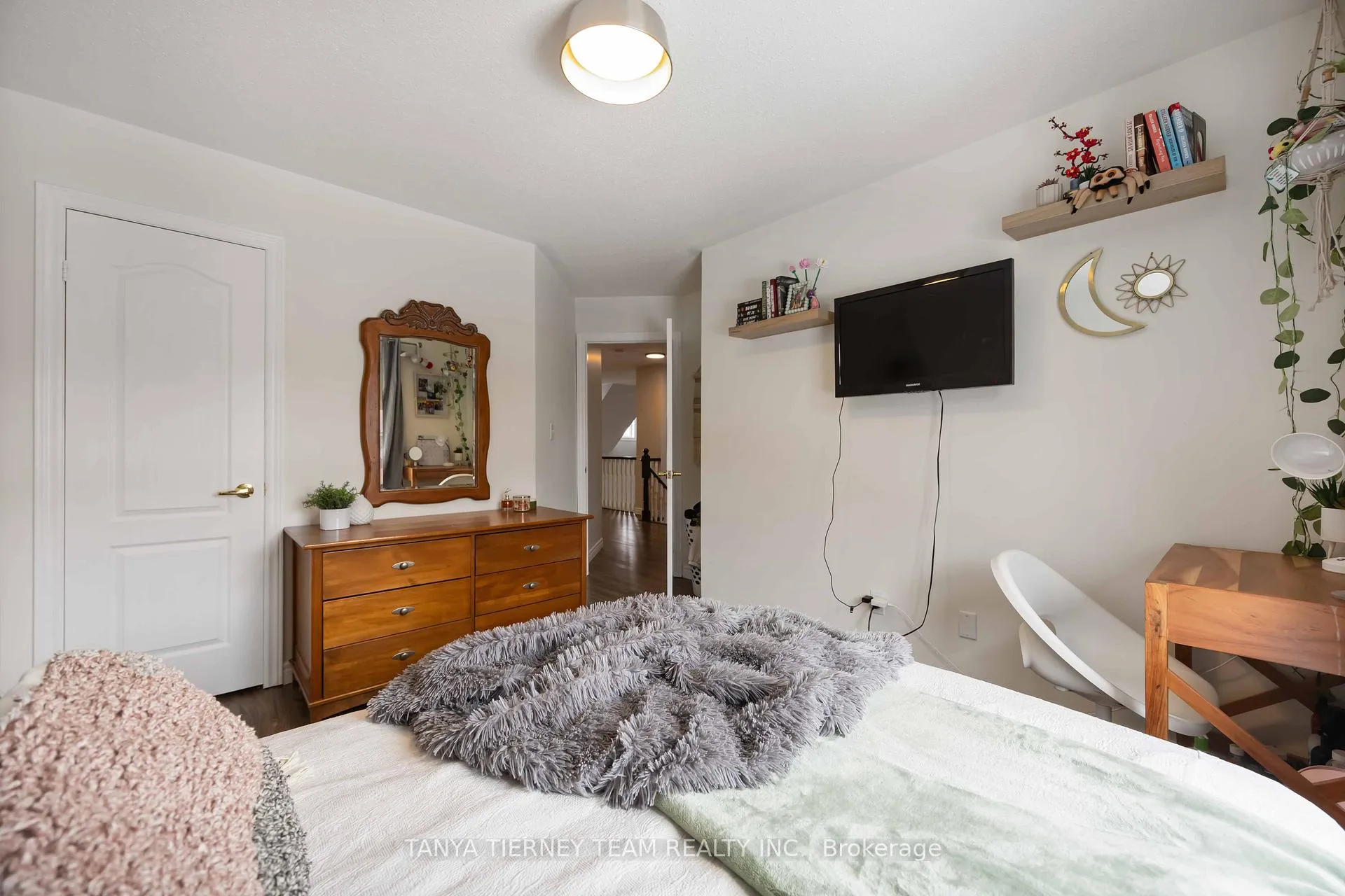 Photo 29 of 140 Vipond Road, Whitby, Brooklin — HOMEH