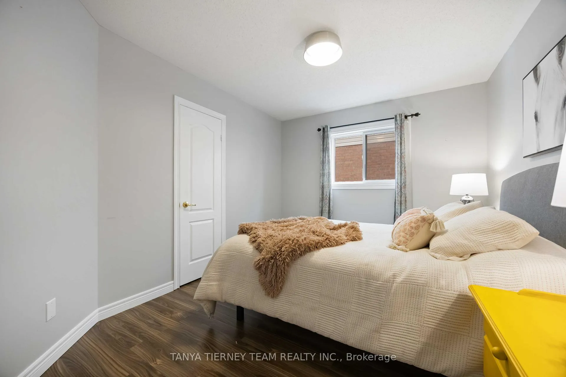 Photo 30 of 140 Vipond Road, Whitby, Brooklin — HOMEH