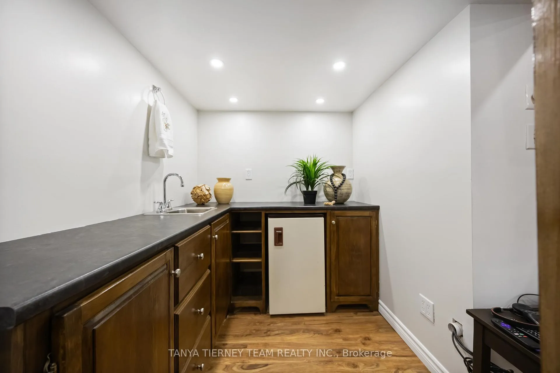 Photo 37 of 140 Vipond Road, Whitby, Brooklin — HOMEH