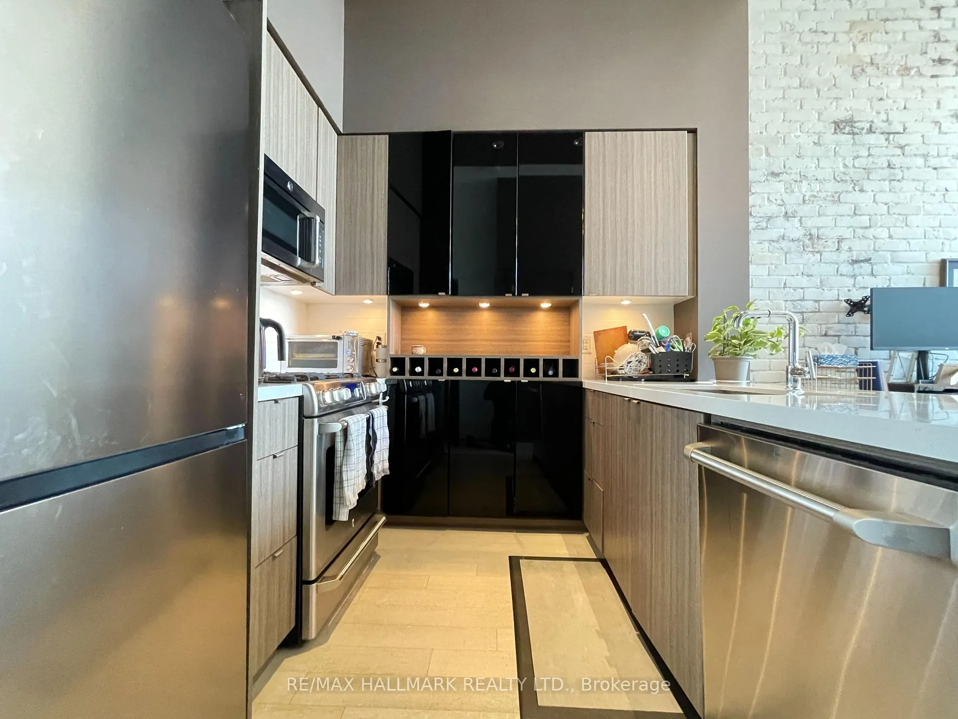 Photo 8 of Unit PH706, 88 Colgate Avenue, Toronto, South Riverdale — HOMEH