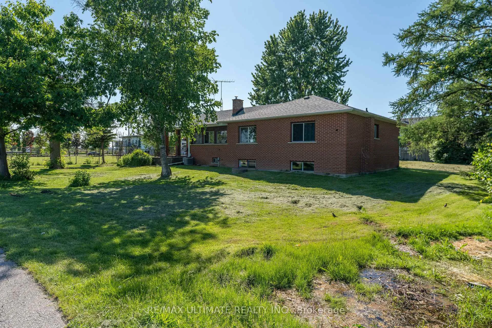 Photo 6 of 4026 Ebenezer Road, Brampton, Bram East — HOMEH