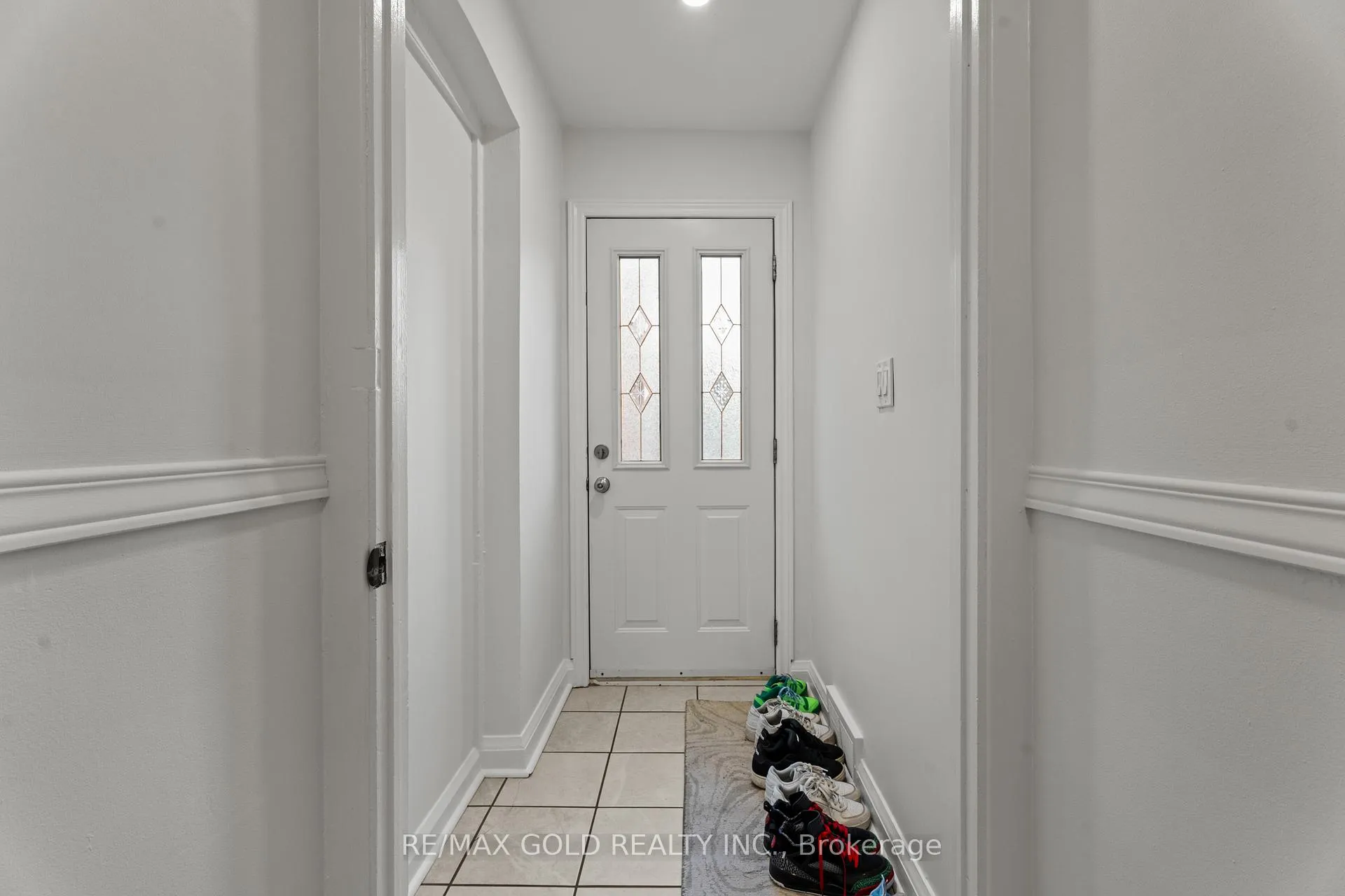 Photo 3 of 59A David Street, Brampton, Downtown Brampton — HOMEH