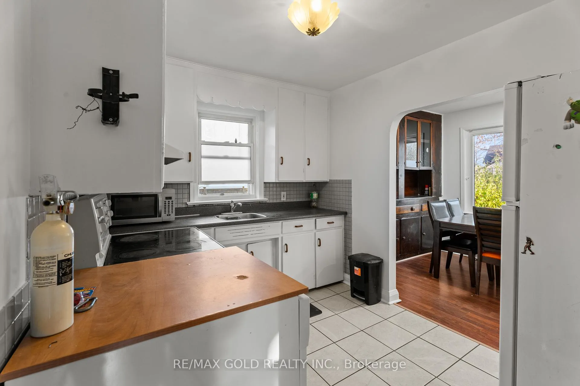 Photo 5 of 59A David Street, Brampton, Downtown Brampton — HOMEH