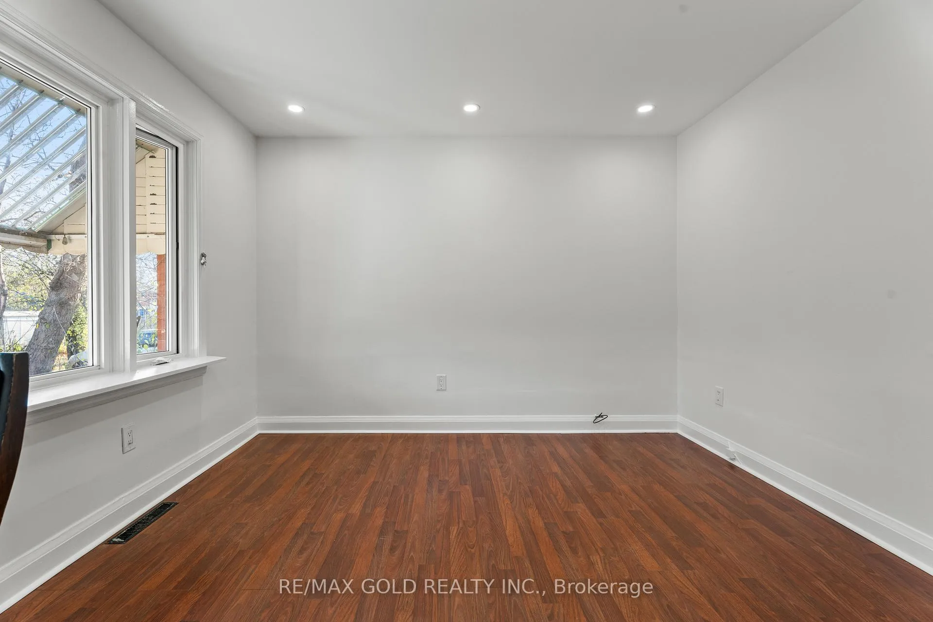 Photo 6 of 59A David Street, Brampton, Downtown Brampton — HOMEH