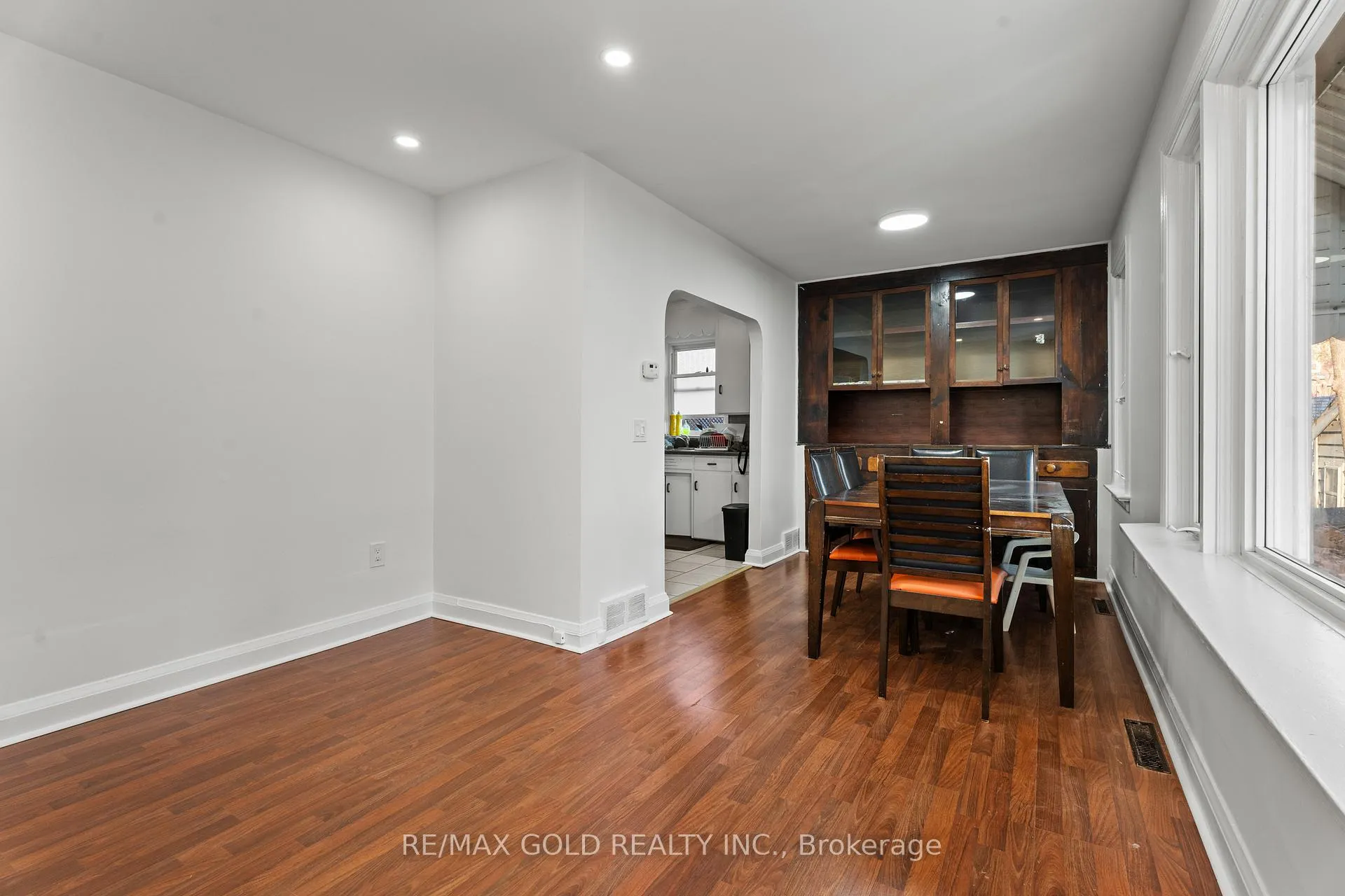 Photo 7 of 59A David Street, Brampton, Downtown Brampton — HOMEH