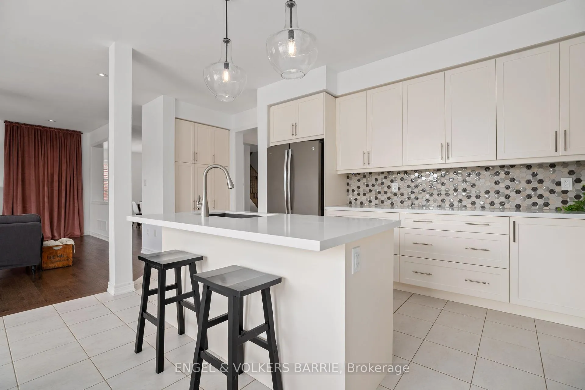 Photo 13 of 61 Oliver's Mill Road, Springwater, Centre Vespra — HOMEH