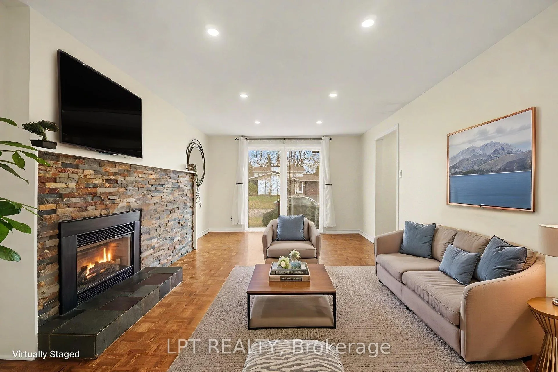Photo 6 of 38 Lindhurst Crescent, Ottawa, Briargreen — HOMEH