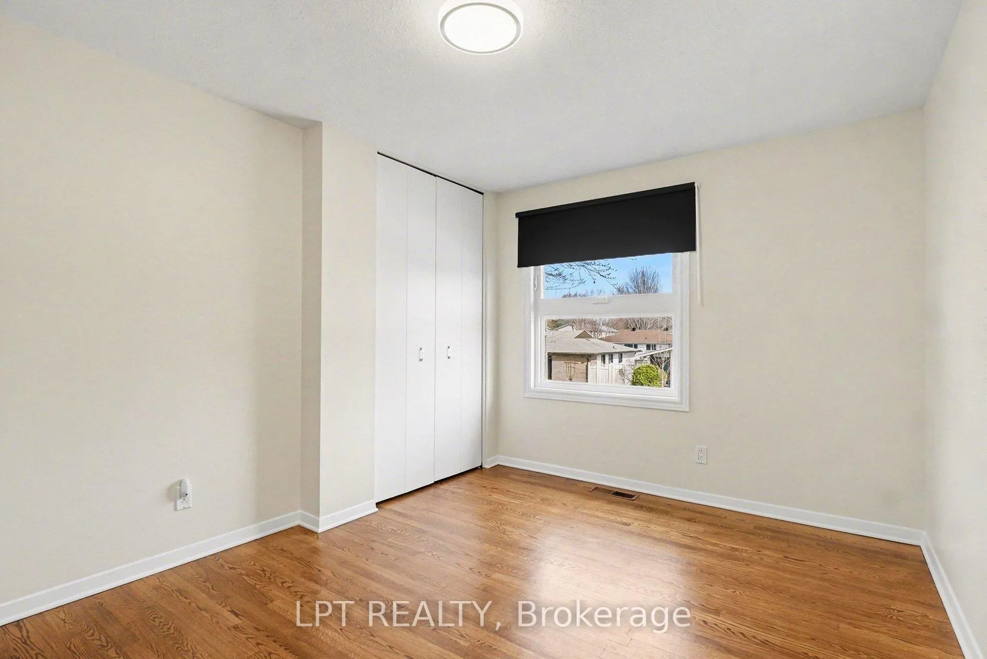Photo 19 of 38 Lindhurst Crescent, Ottawa, Briargreen — HOMEH