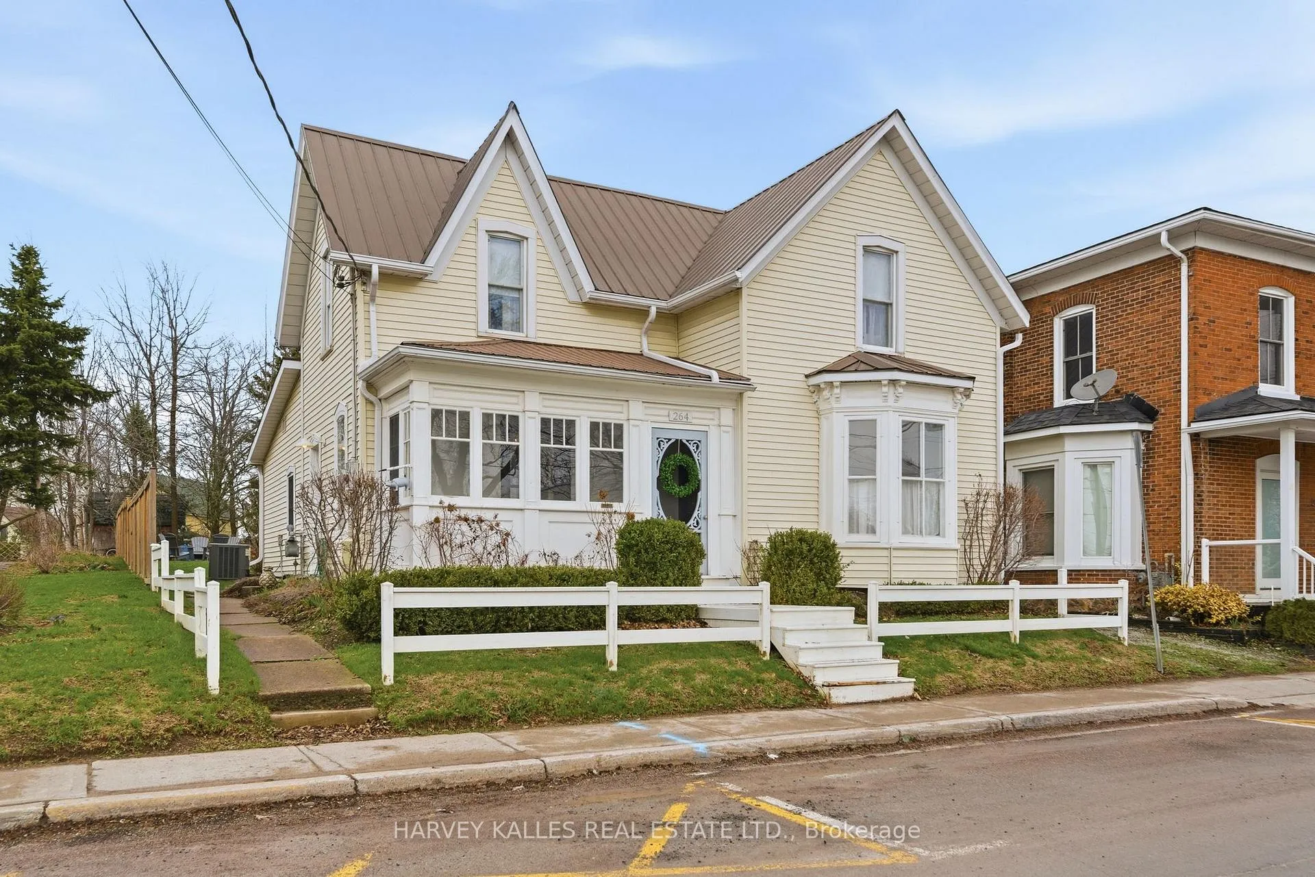 Front of 264 Main Street