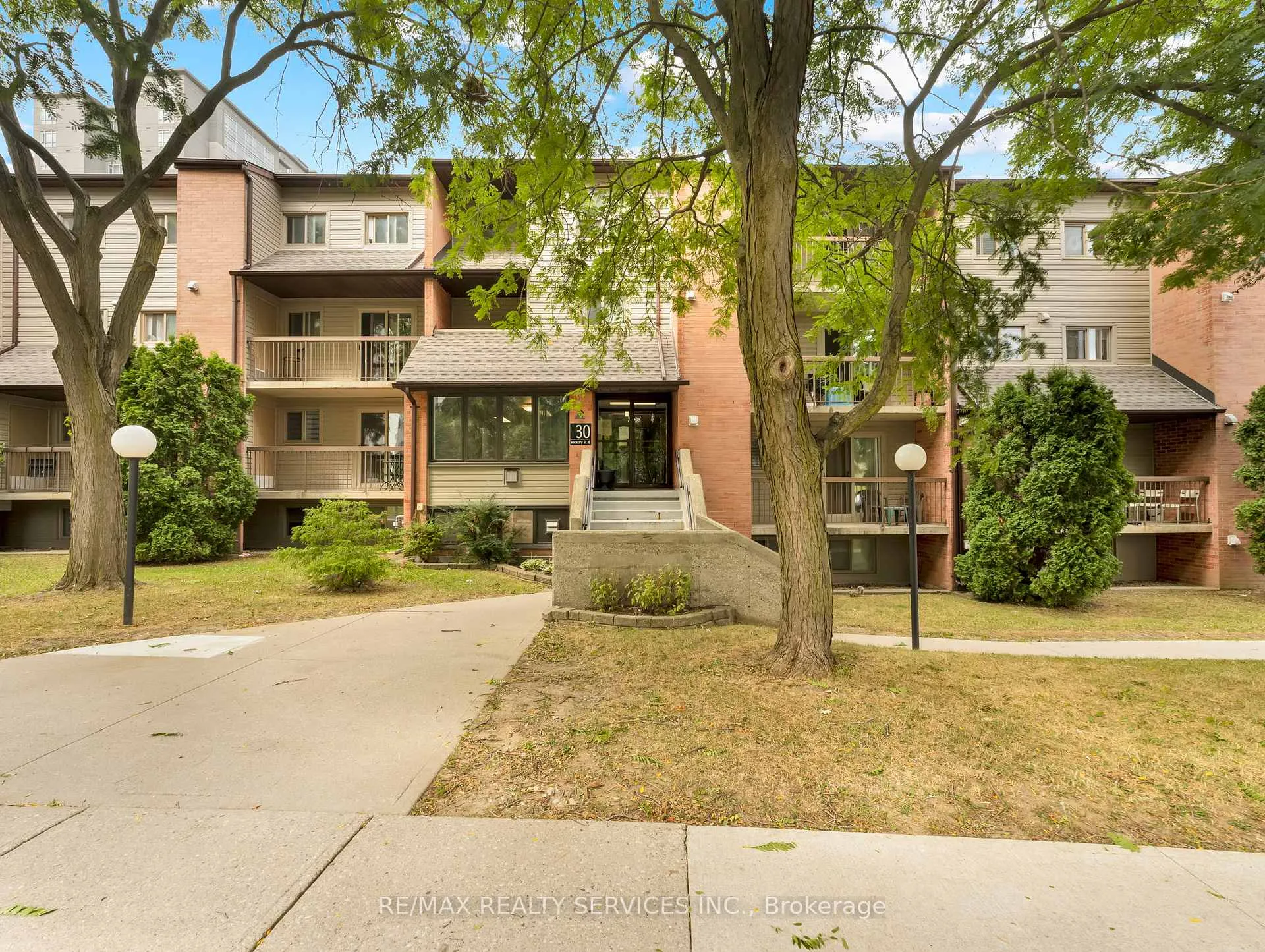 Photo 1 of Unit 103, 30 Hickory Street E, Waterloo, Beechwood/University — HOMEH