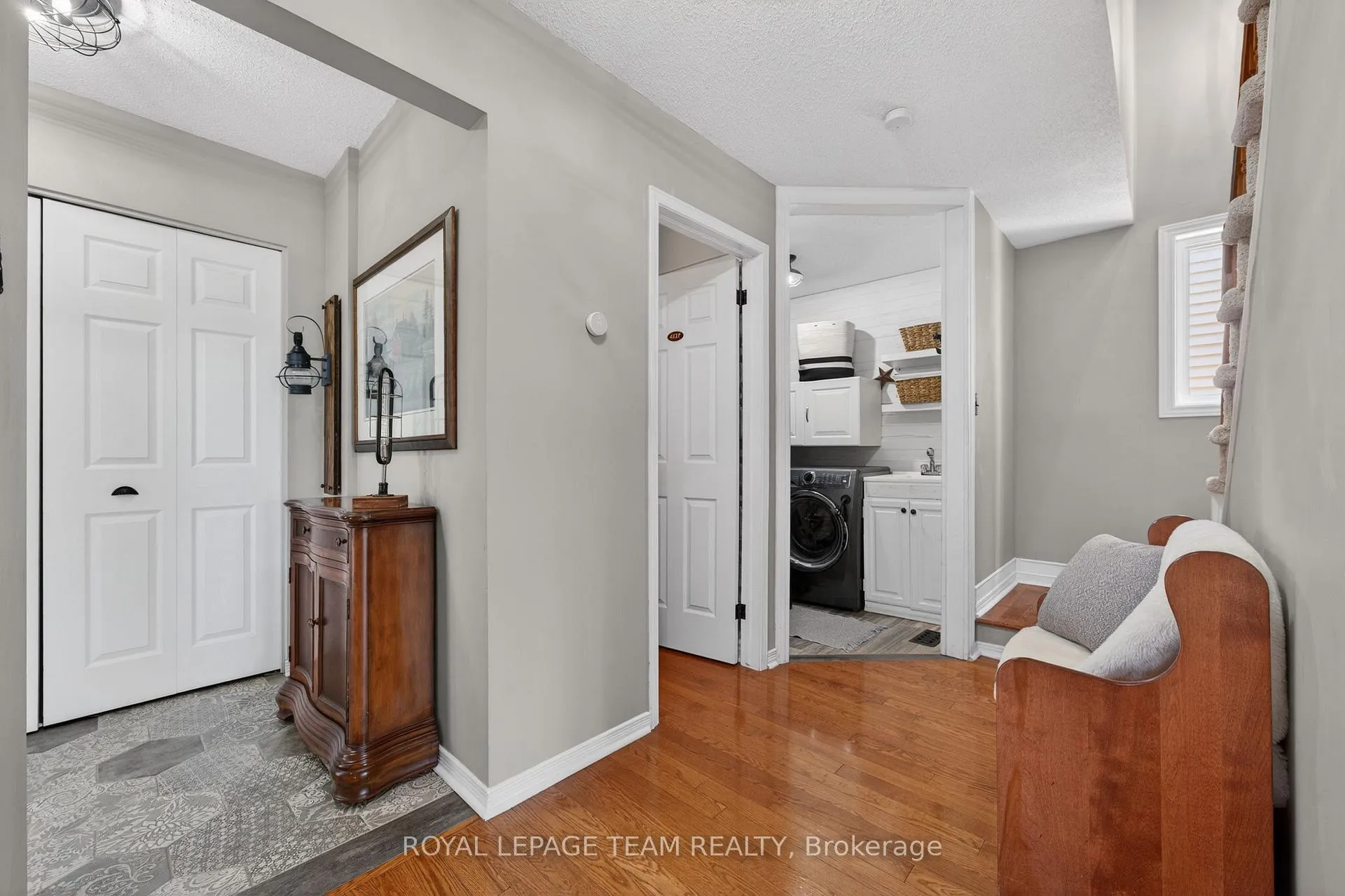 Photo 7 of 151 Equestrian Drive, Ottawa, Kanata - Bridlewood — HOMEH