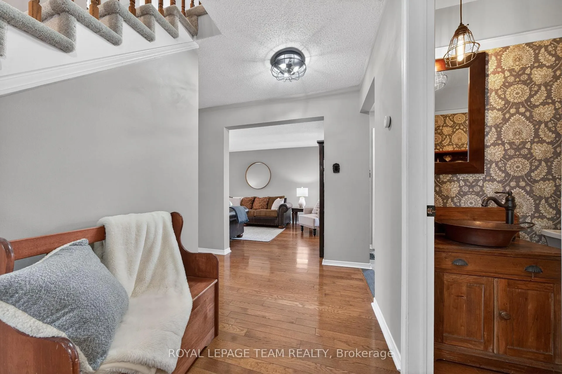 Photo 8 of 151 Equestrian Drive, Ottawa, Kanata - Bridlewood — HOMEH