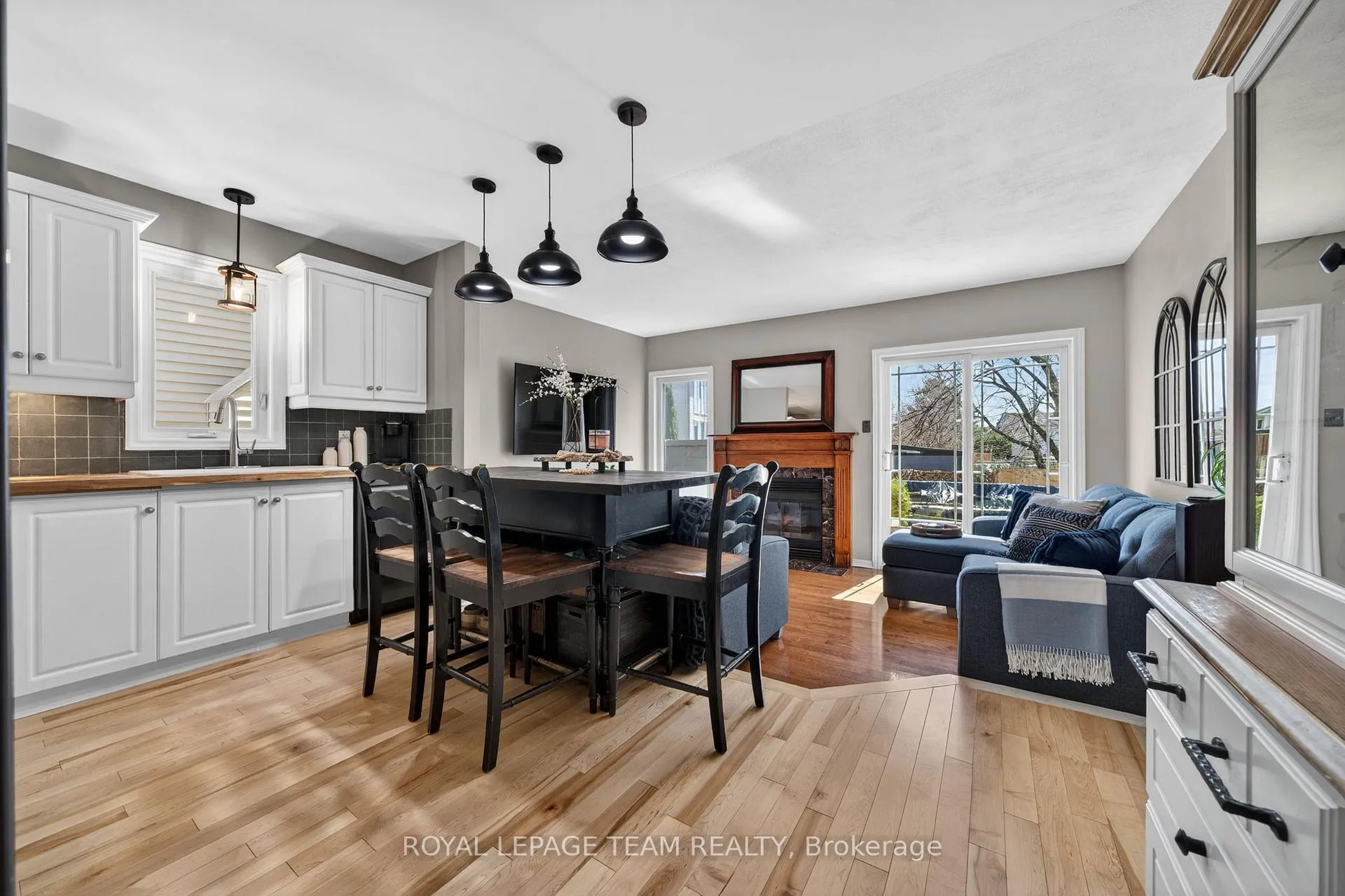Photo 16 of 151 Equestrian Drive, Ottawa, Kanata - Bridlewood — HOMEH
